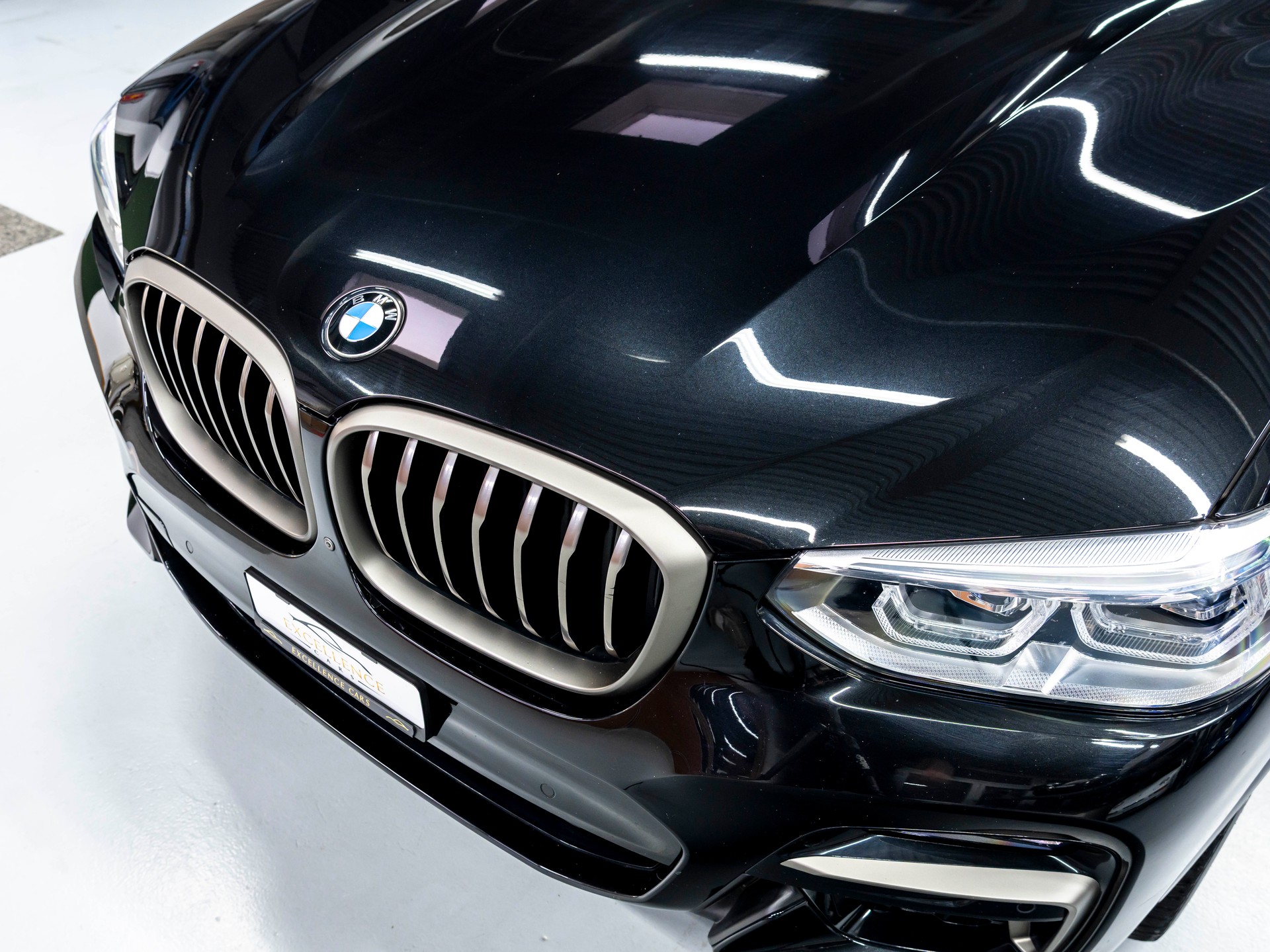 BMW X4 xDrive 48V M40d Steptronic-image-25