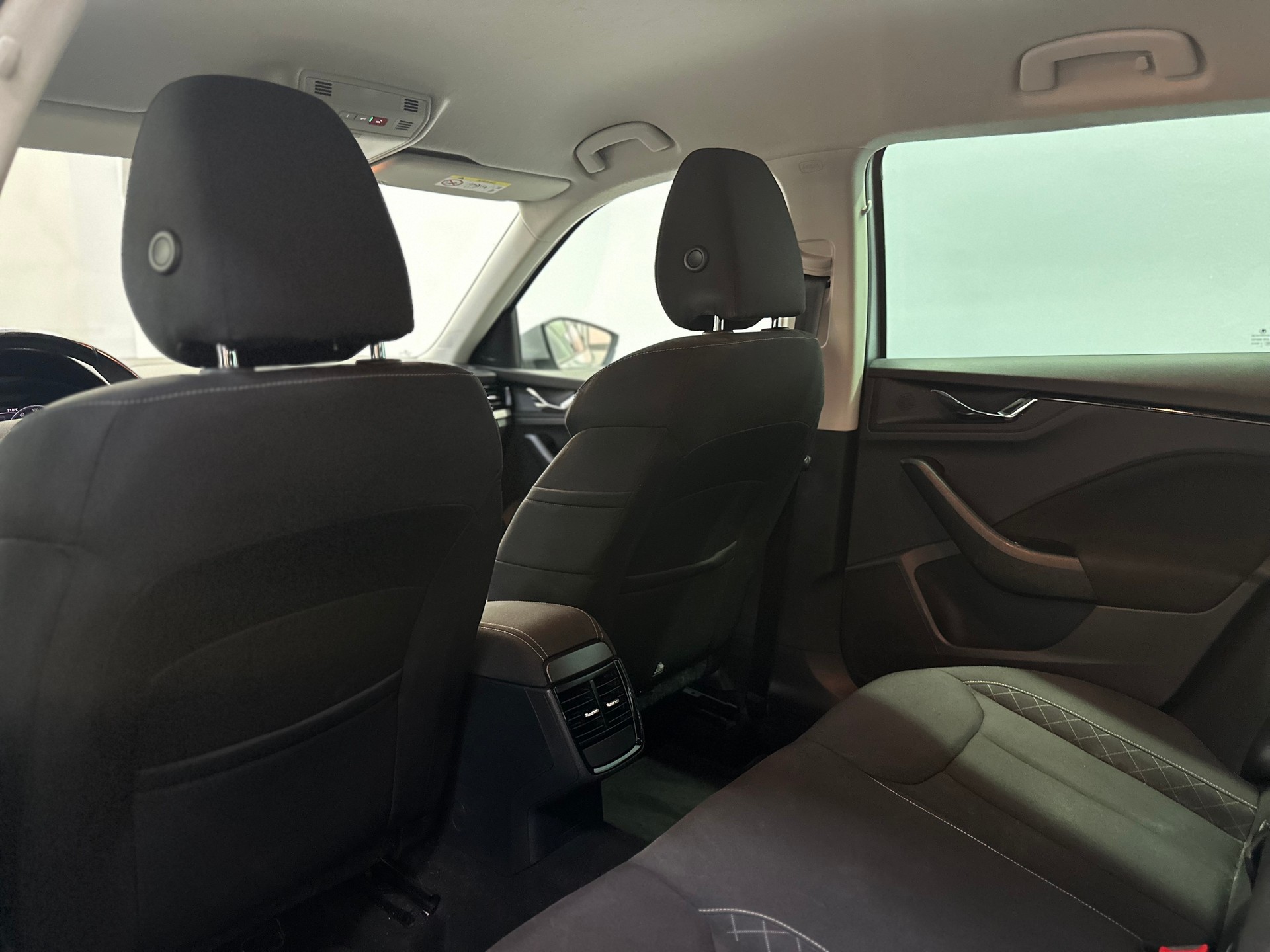 SKODA Kamiq 1.0 TSI Drive 125-image-14