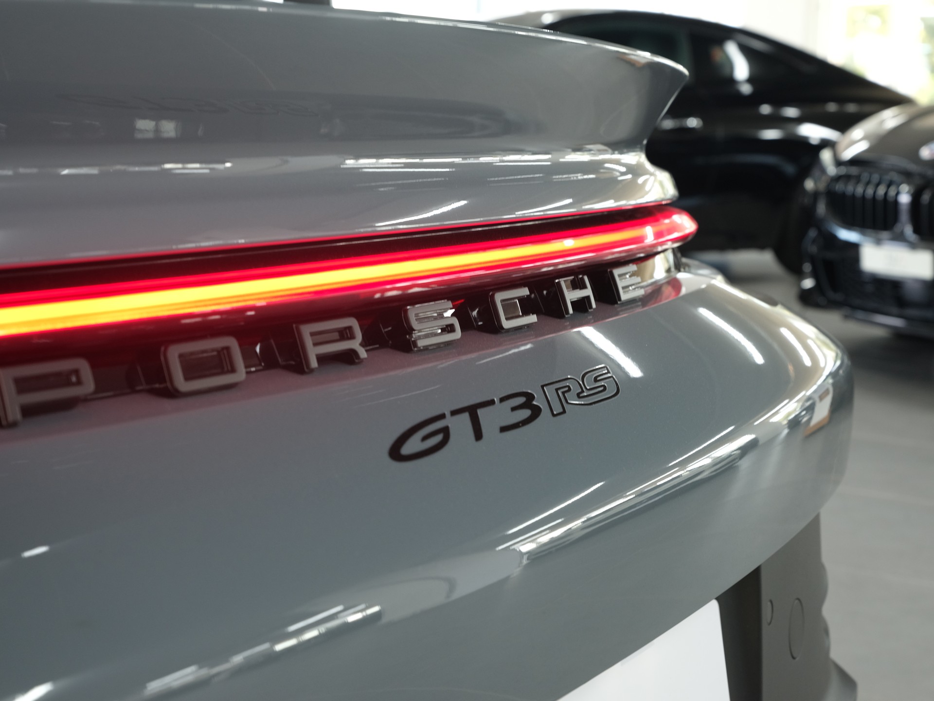PORSCHE 911 GT3 RS *Weissach* *Porsche Aproved* *Sport Chrono*-image-16