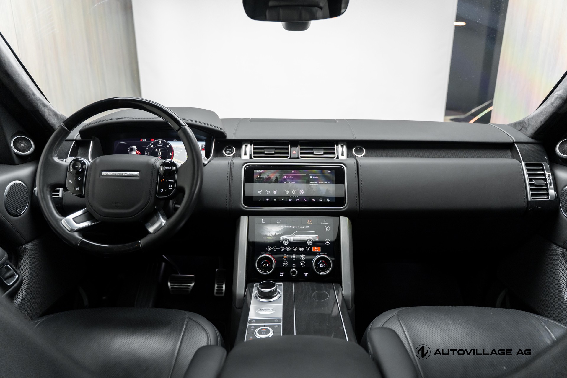 LAND ROVER Range Rover 3.0 SDV6 Autobiography Automatic-showroom-element-2