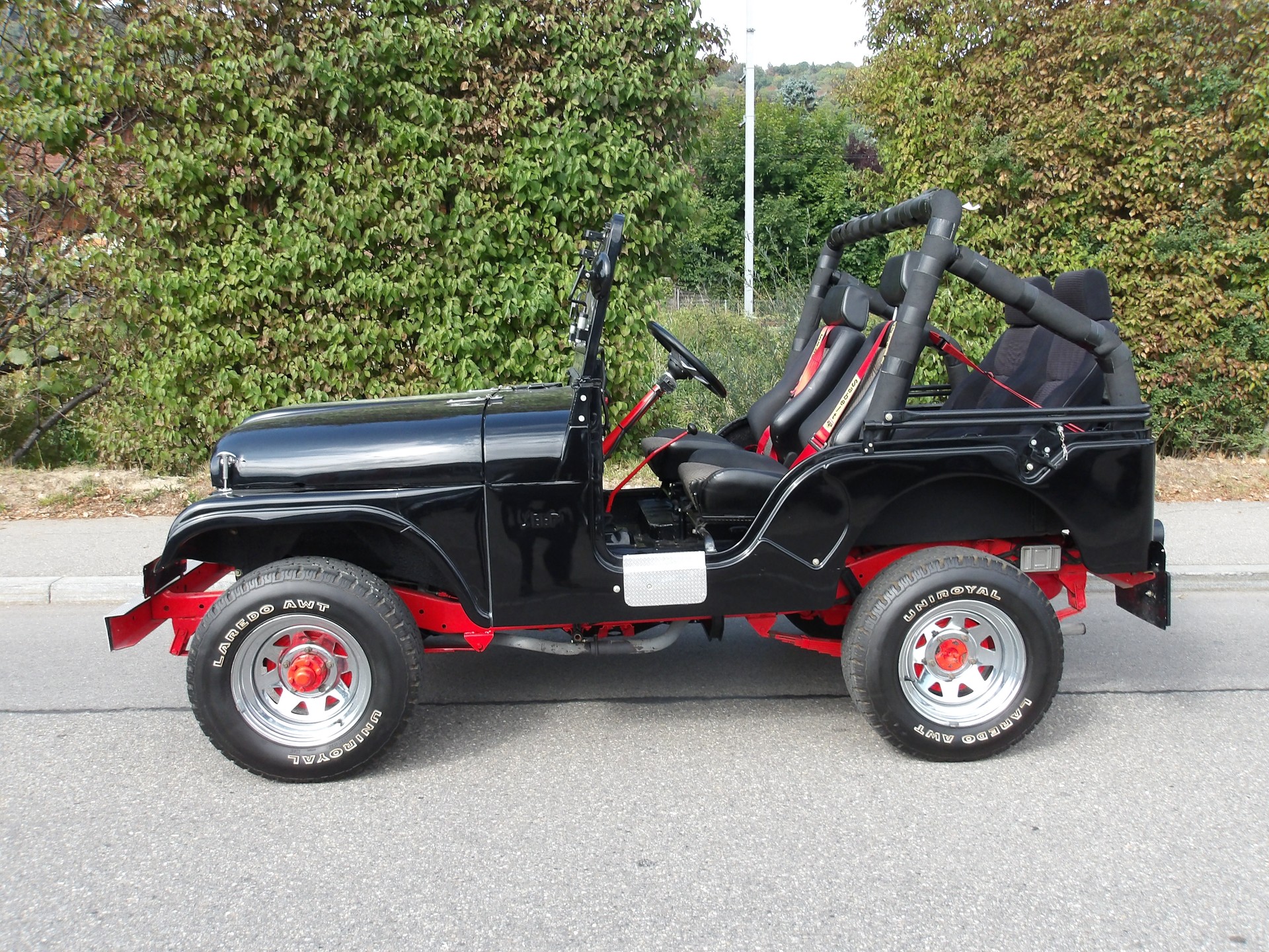 KAISER Jeep
