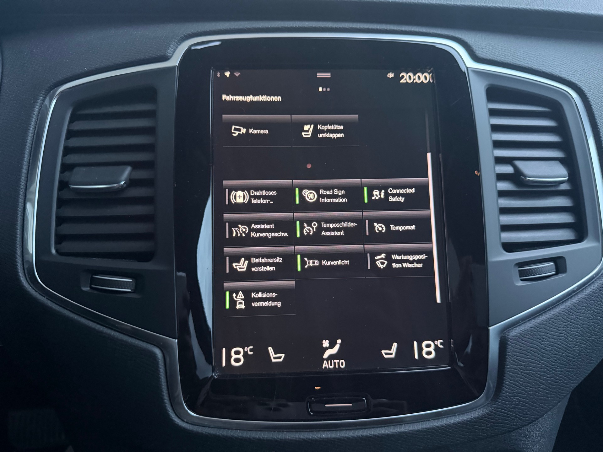 VOLVO XC90 B5 Diesel Mild Hybrid AWD Momentum Geartronic-image-15