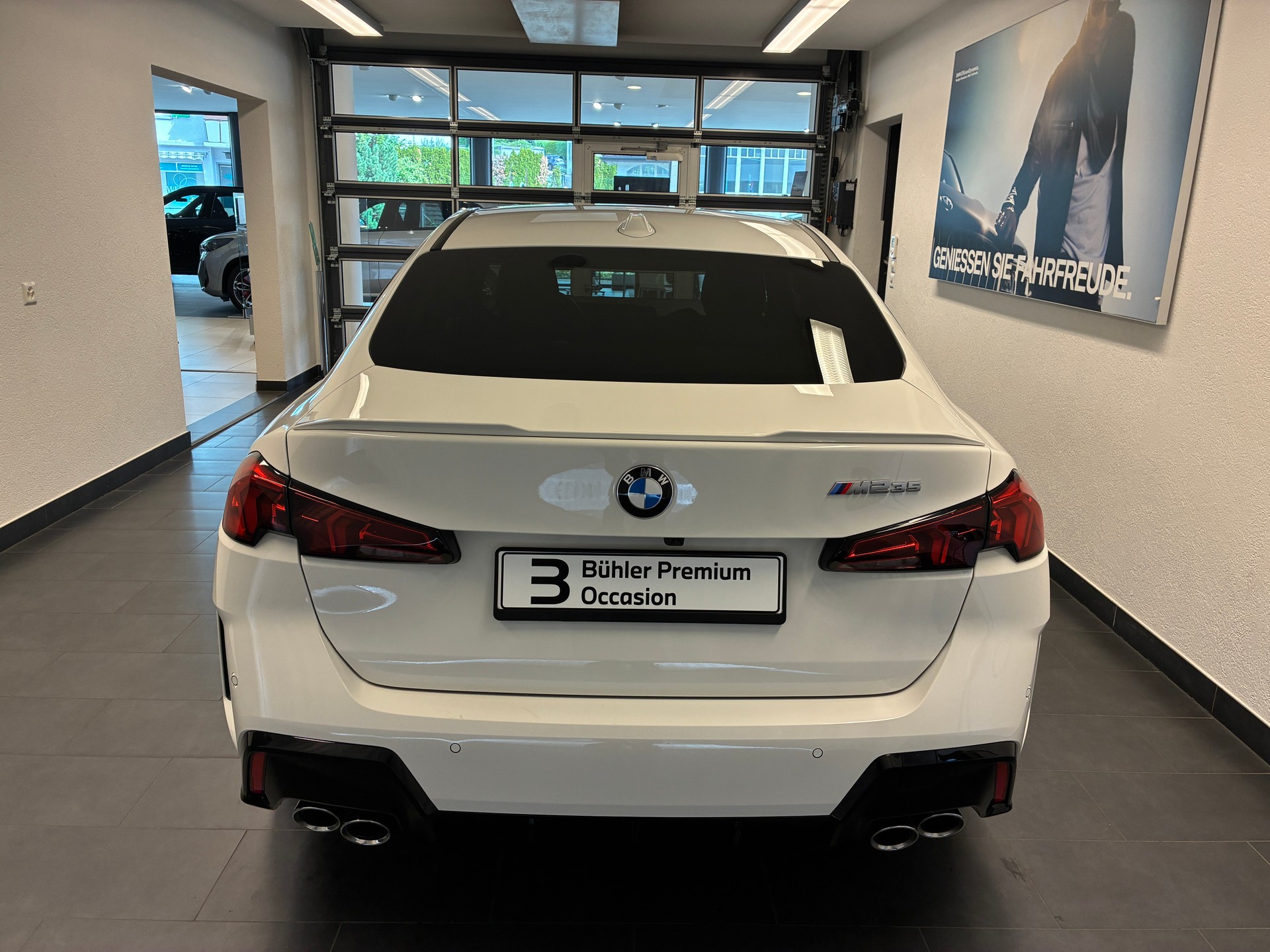 BMW M235 xDrive Gran Coupé-image-4