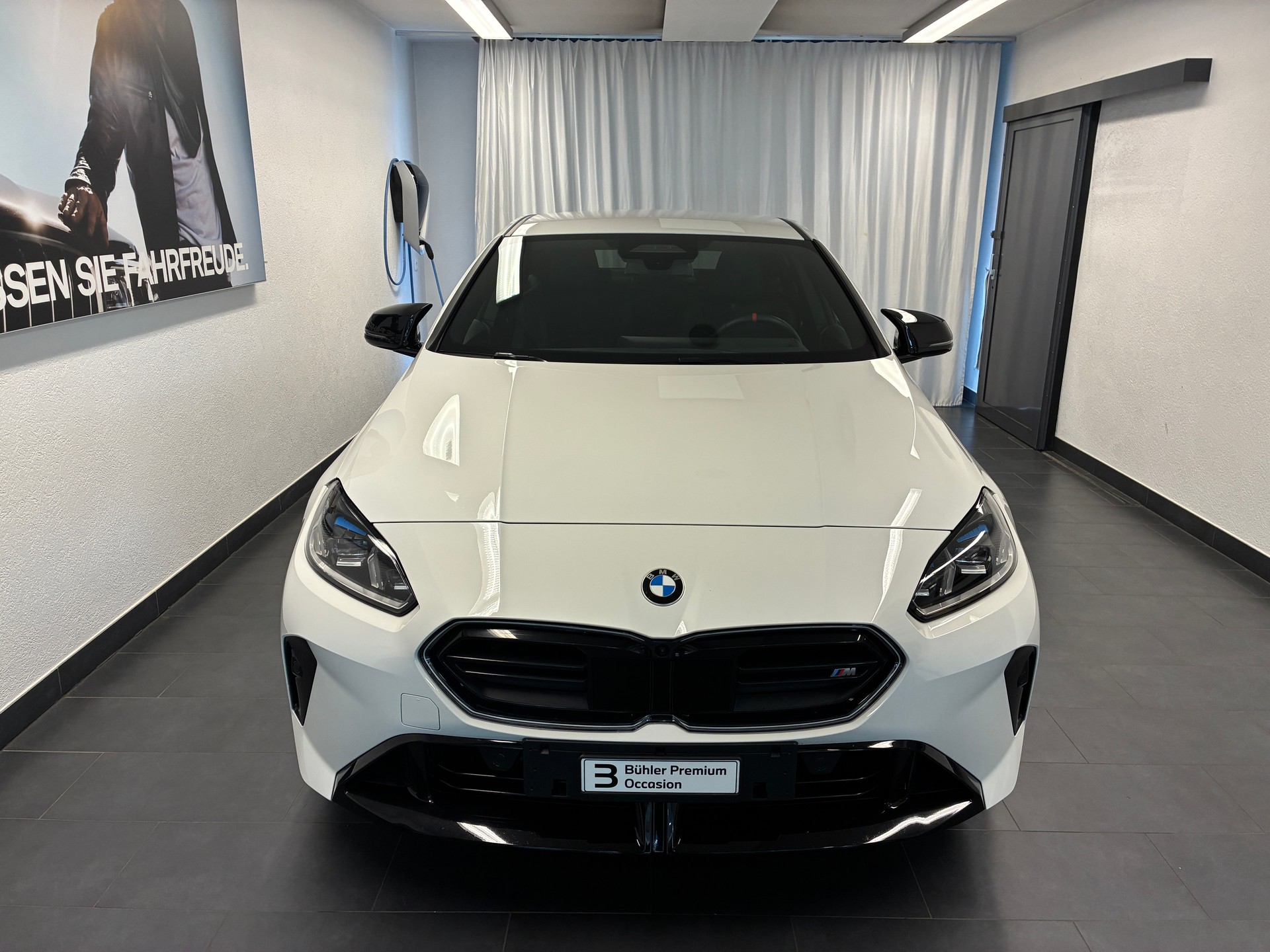 BMW M235 xDrive Gran Coupé-showroom-element-1