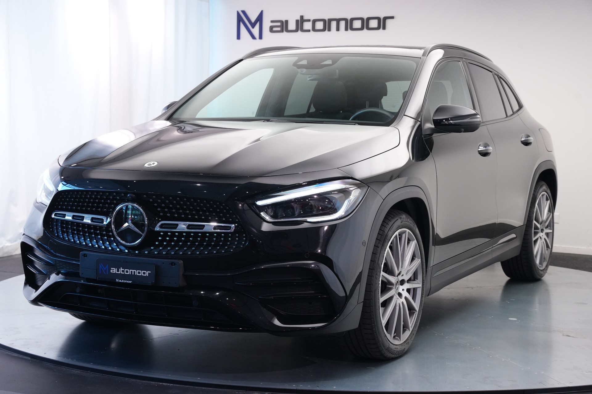 MERCEDES-BENZ GLA 220d 4Matic AMG Line 8G-DCT *AHK* *Panorama*-image-45