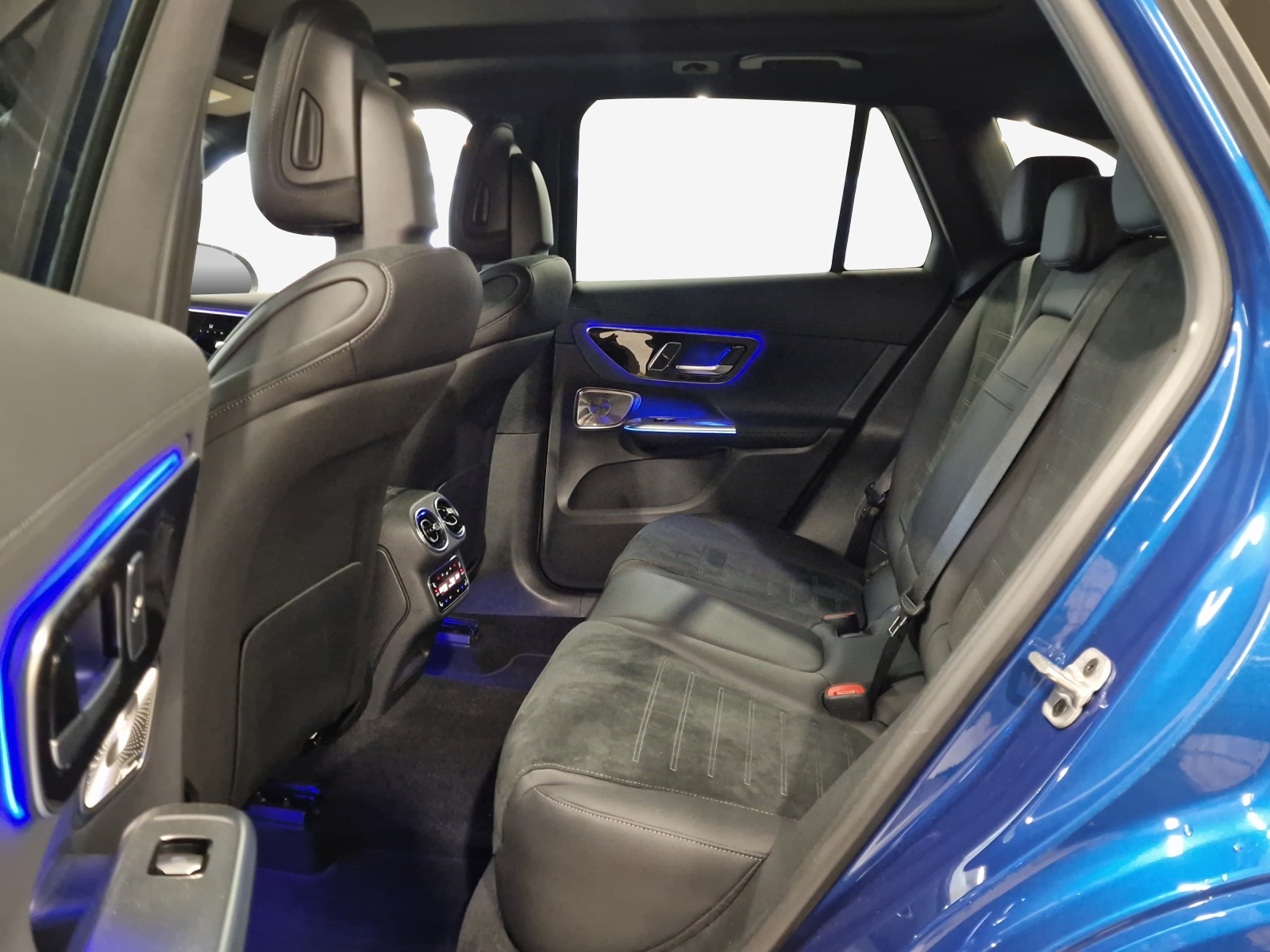 MERCEDES-BENZ GLC 400 e 4Matic 9G-Tronic-image-11