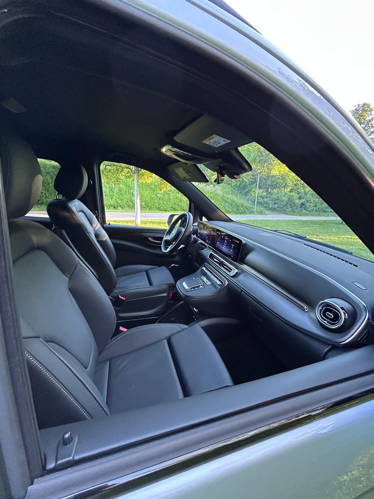 MERCEDES-BENZ d AMG 4Matic Avantgarde 7Sitze elekt. Schiebetüren AHK-image-1
