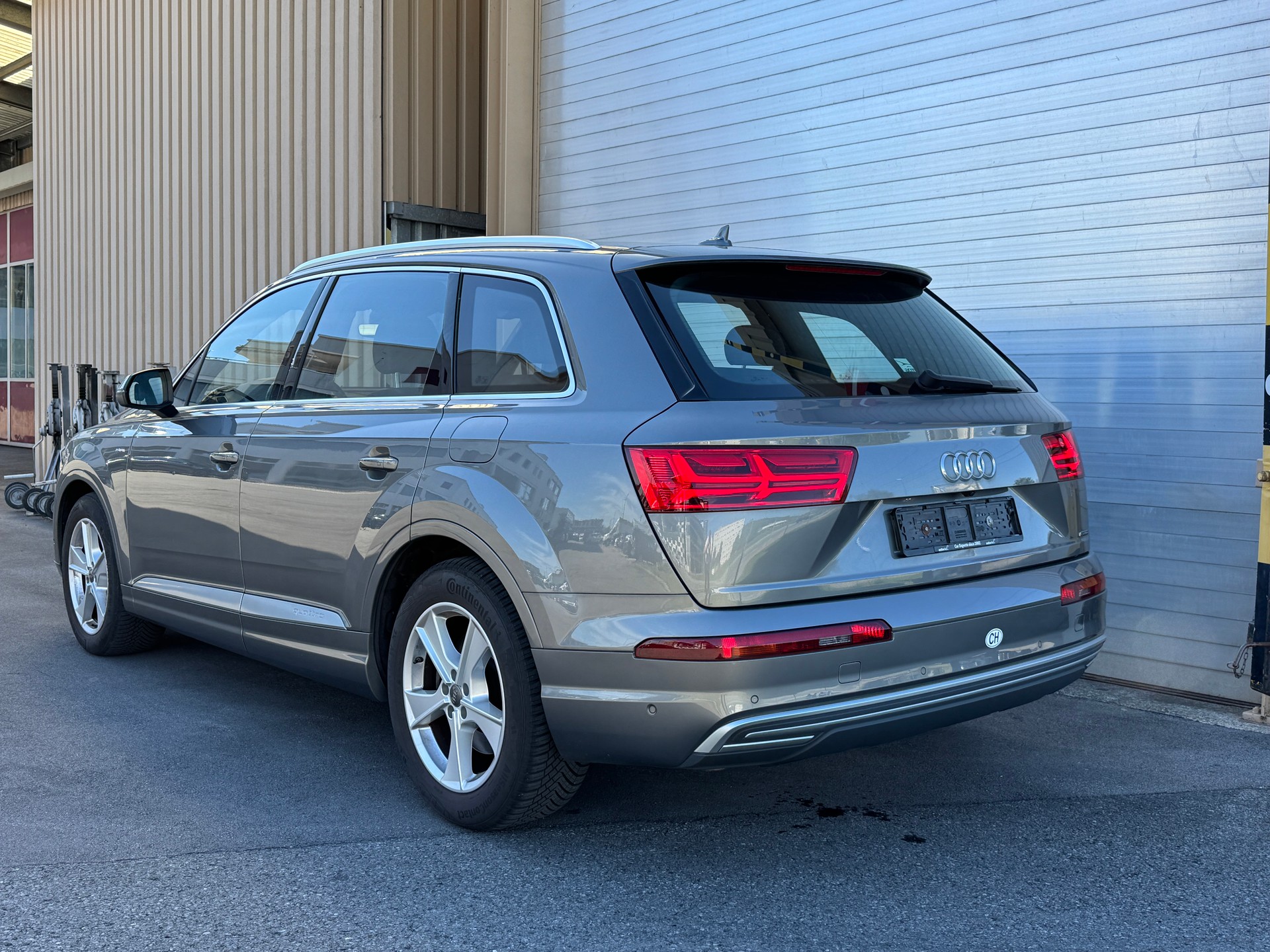 AUDI Q7 e-tron 3.0 TDI quattro tiptronic-showroom-element-3