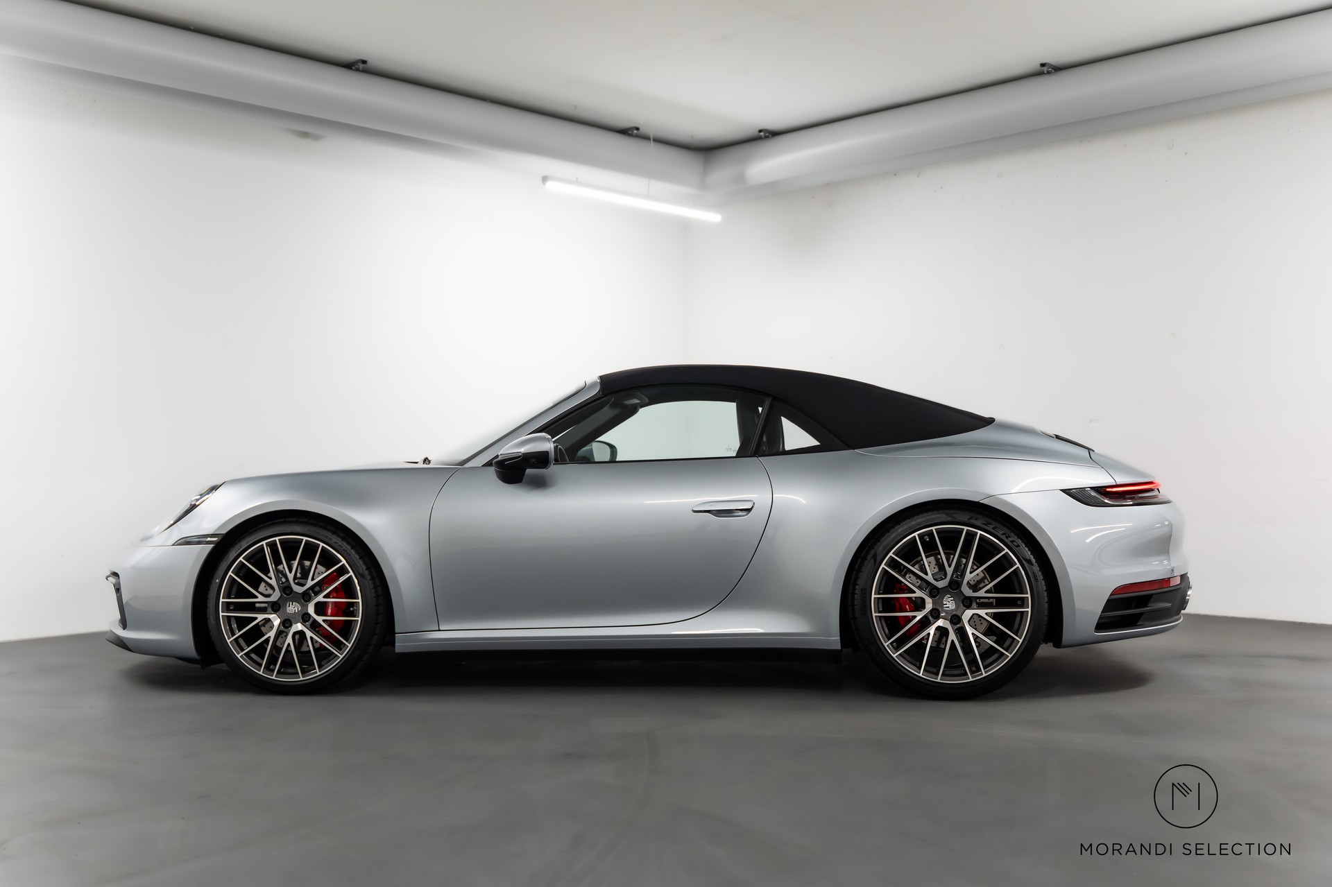 PORSCHE 911 Cabriolet 3.0 Carrera 4S PDK-showroom-element-1