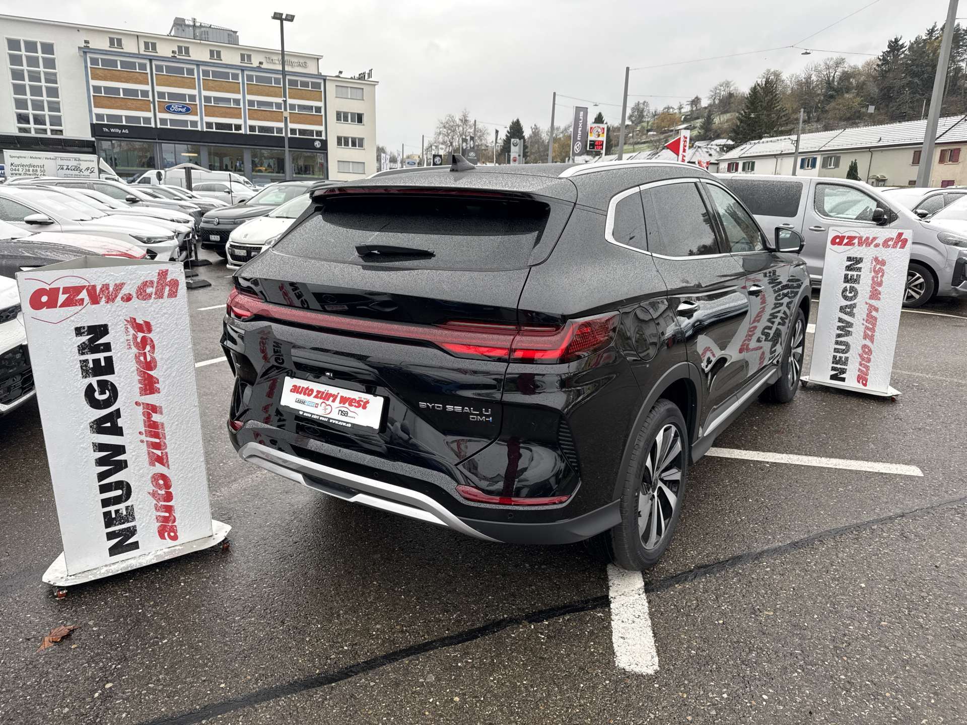 BYD Seal U DM-i PHEV Design AWD 324PS Automat-showroom-element-2
