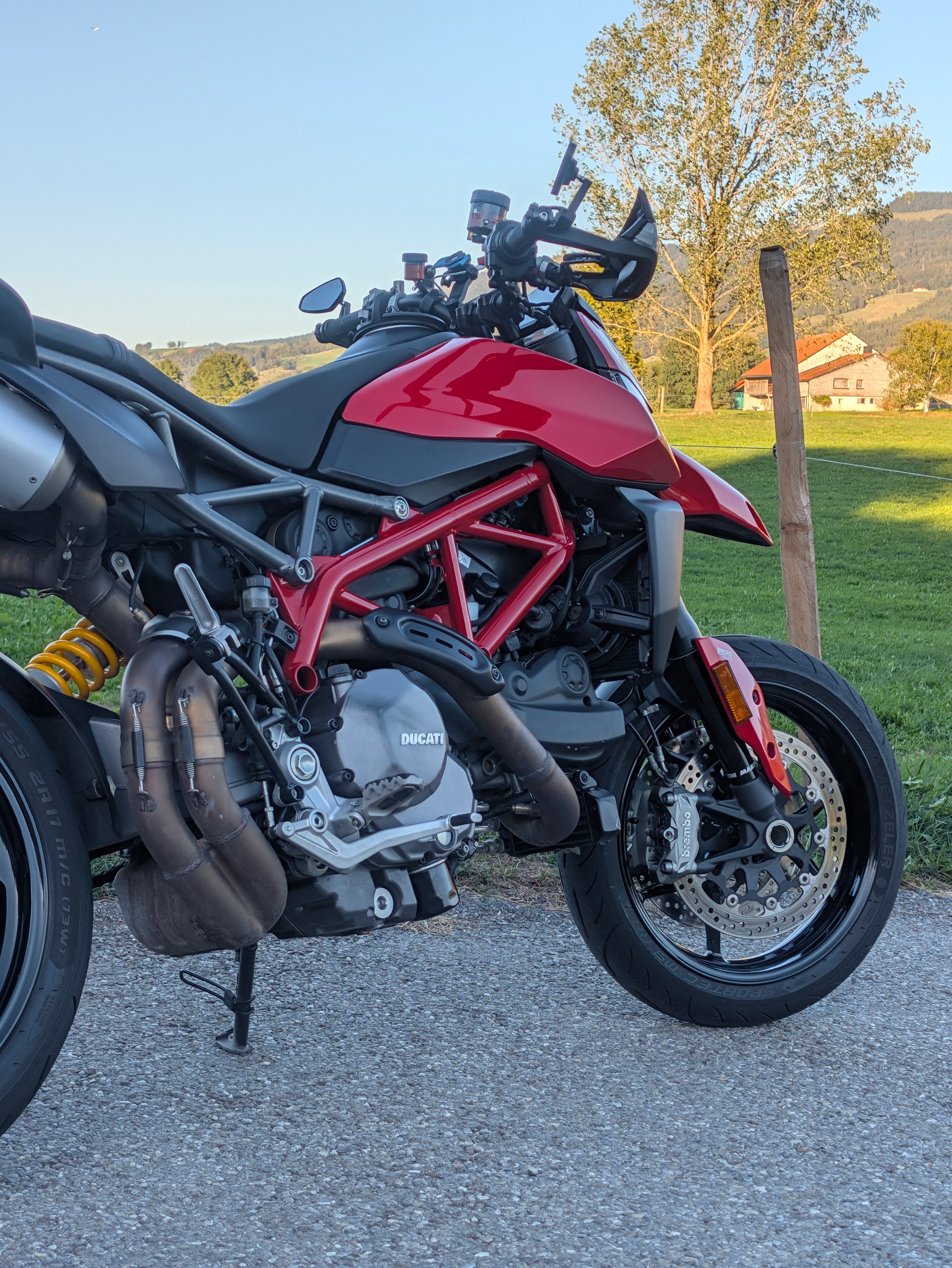 DUCATI Hypermotard 950-image-12