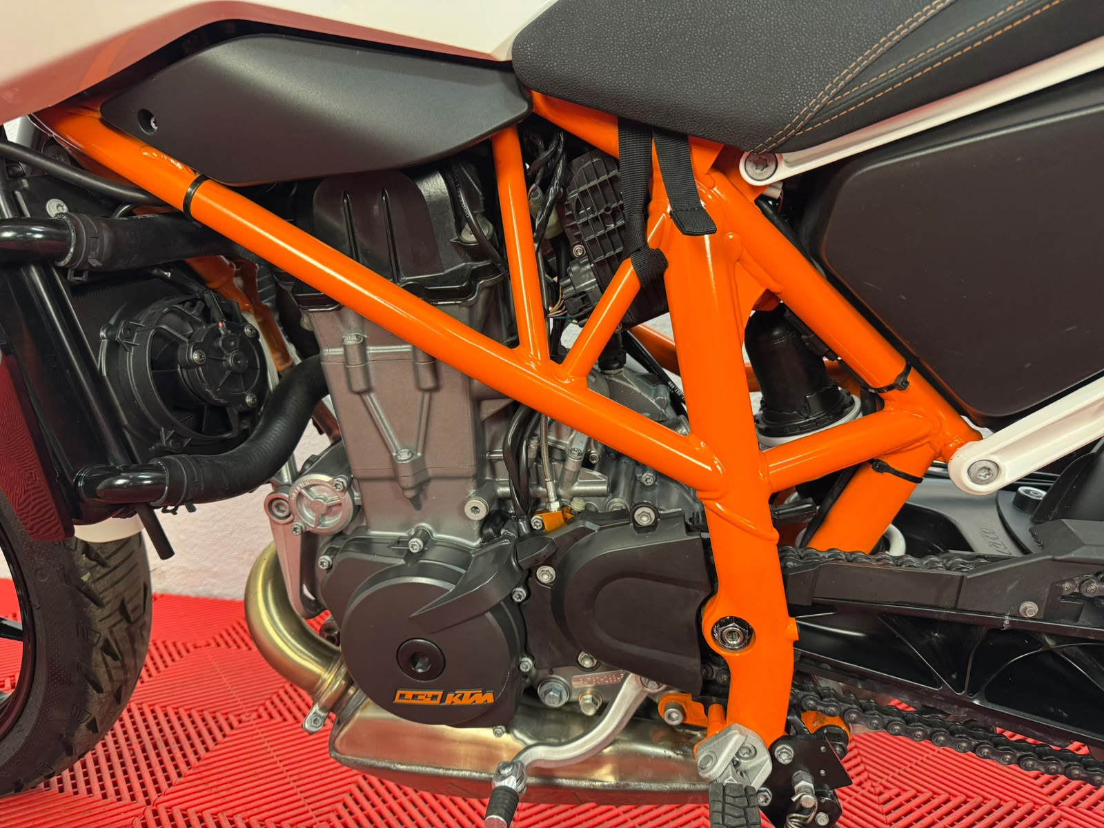 KTM 690 Duke ABS (35kW)-image-5