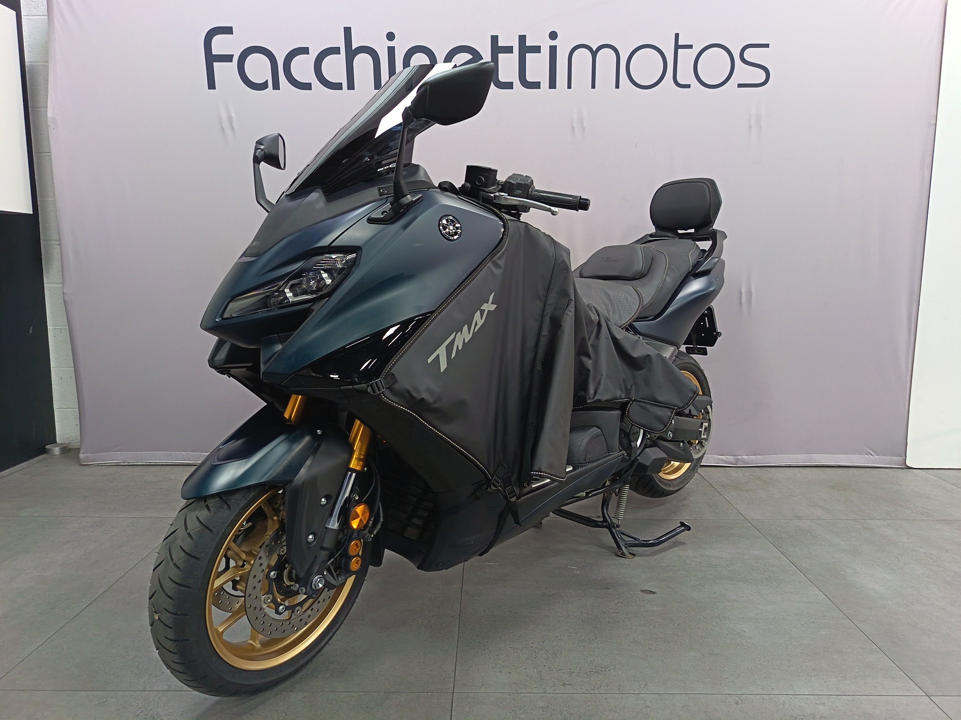 YAMAHA T-MAX Tech-Max XP 560-image-2