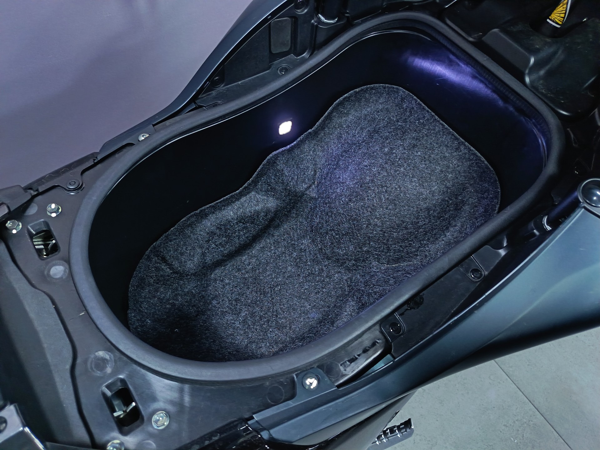 YAMAHA T-MAX Tech-Max XP 560-image-9