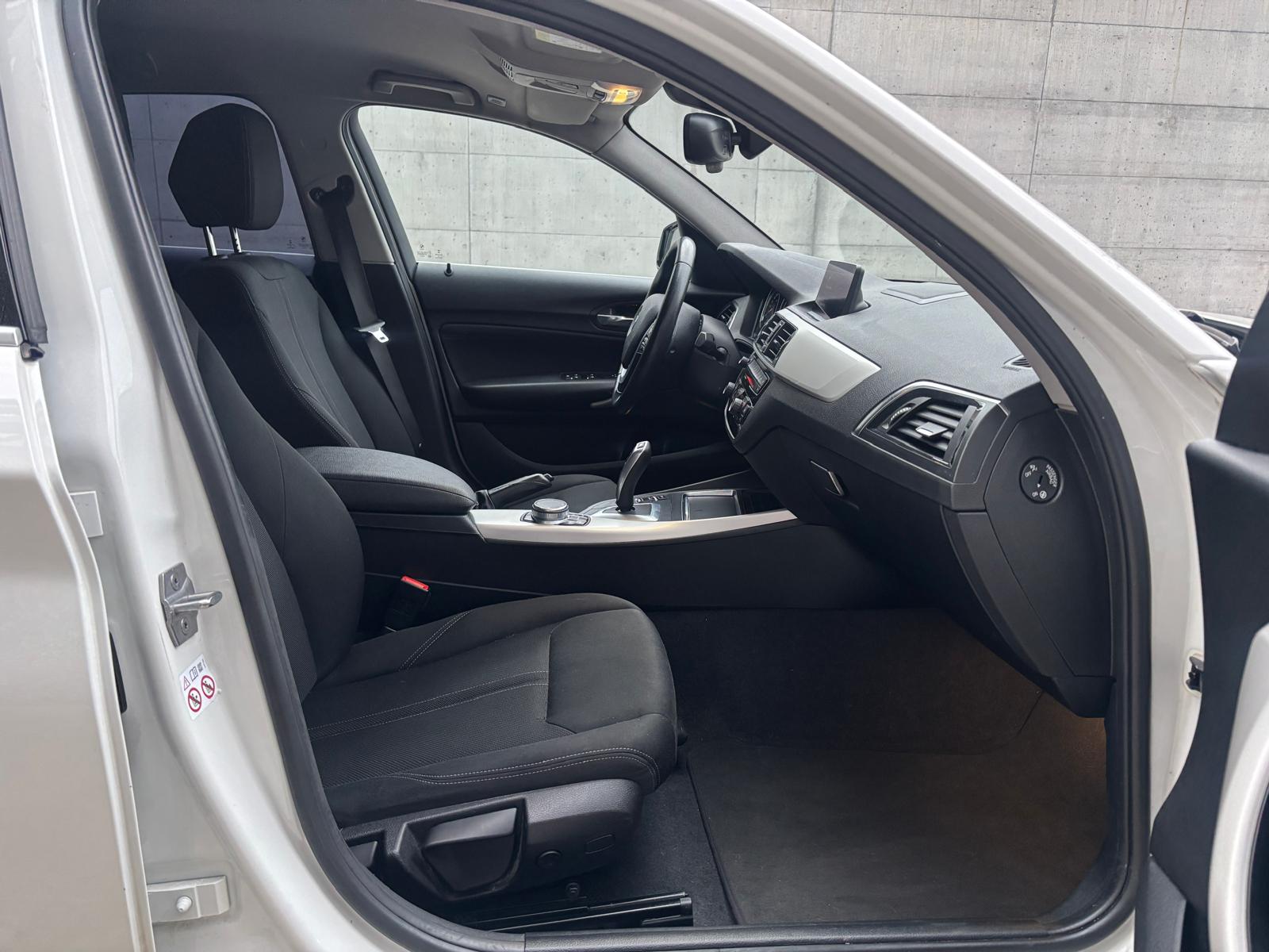 BMW 118i Steptronic-image-9