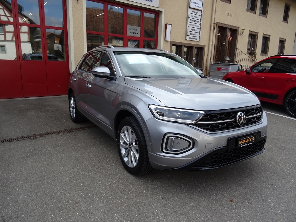 VW T-Roc 2.0 TDI SCR Style DSG 4motion *5 Jahre Werksgarantie*-showroom-element-1