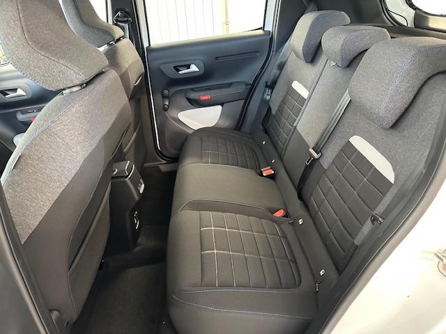 CITROEN e-C3 Plus-image-3