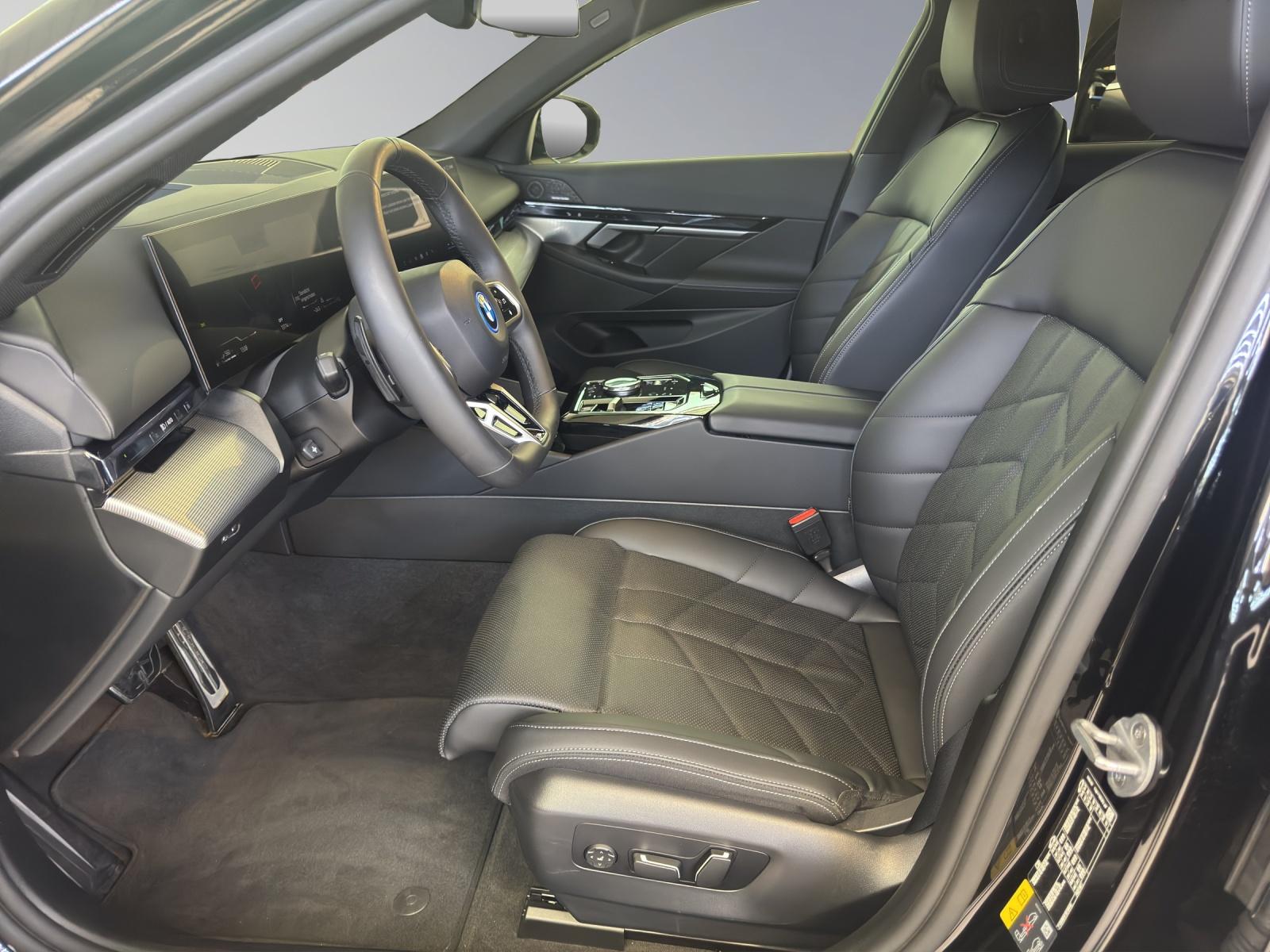 BMW 550e xDrive M Sport-image-10