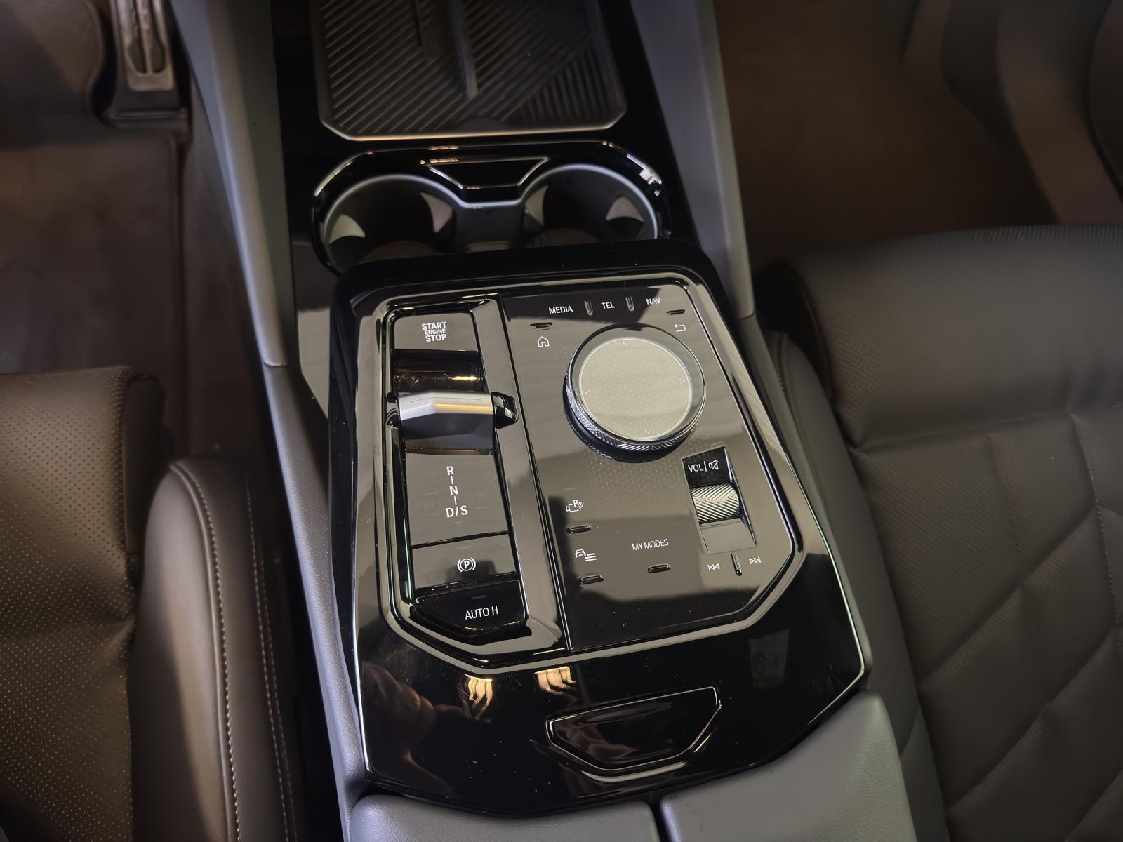 BMW 550e xDrive M Sport-image-13