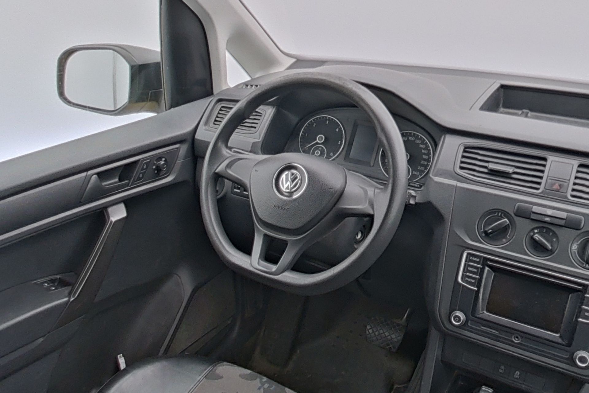 VW Caddy 2.0TDI 4Motion BlueMotion Technology DSG-image-8