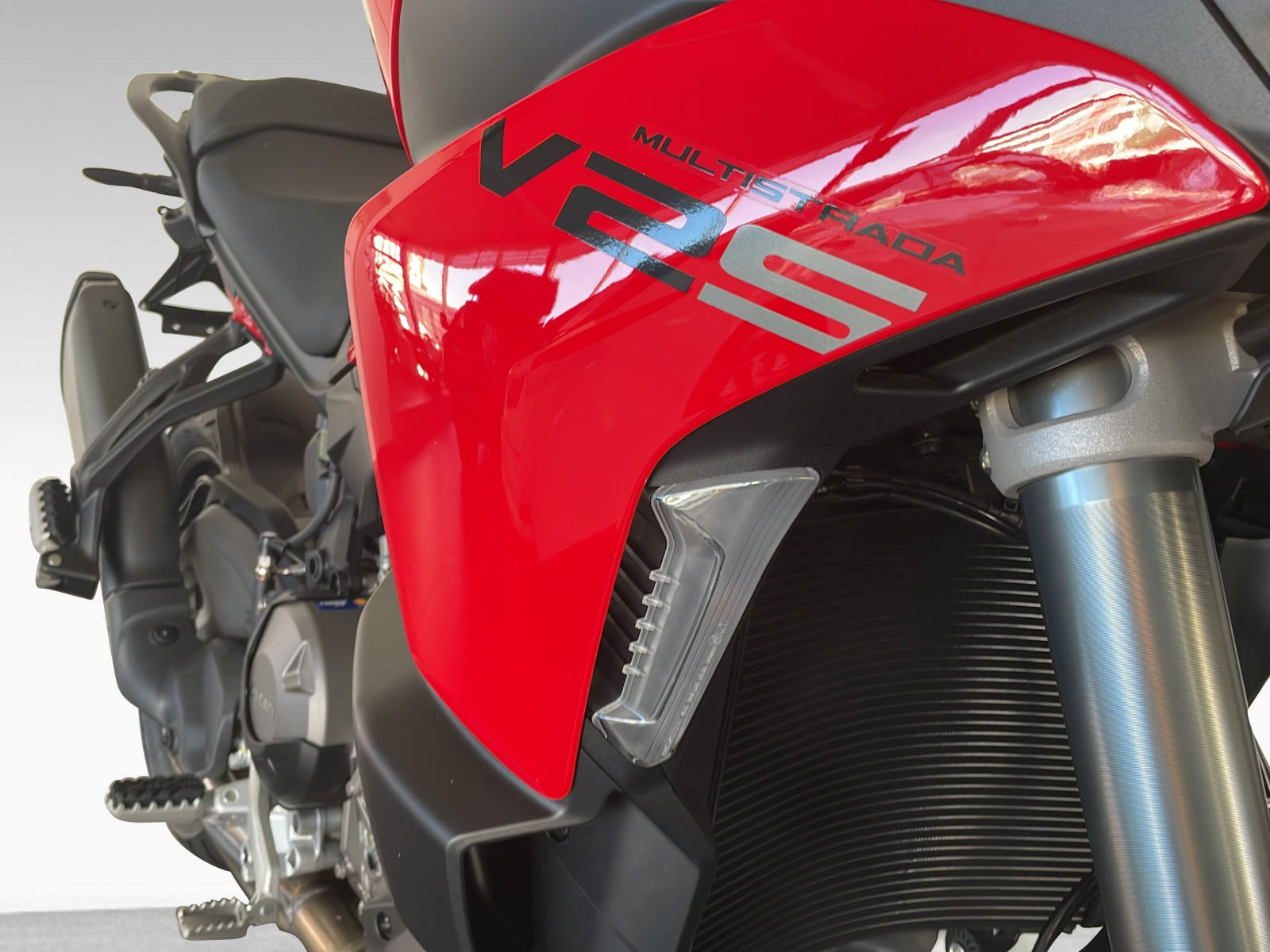 DUCATI 890 Multistrada V2 S ABS-image-7