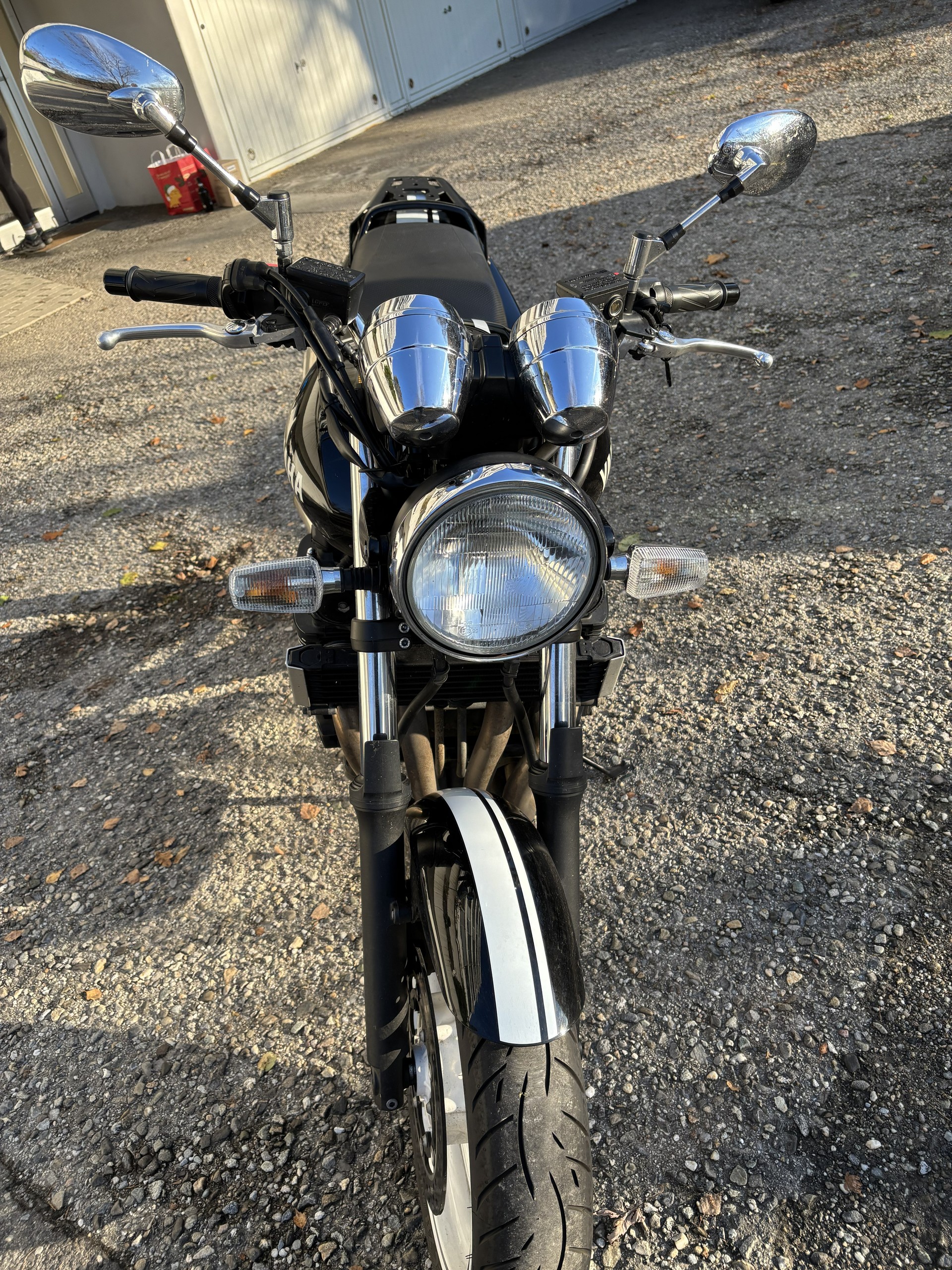YAMAHA XJR 1300-image-3