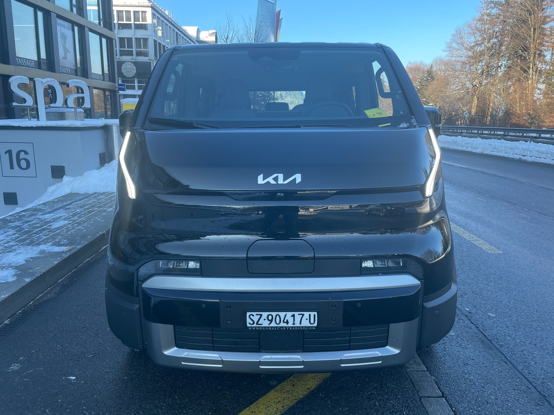 KIA PV5 71.2 kWh Elite-showroom-element-1