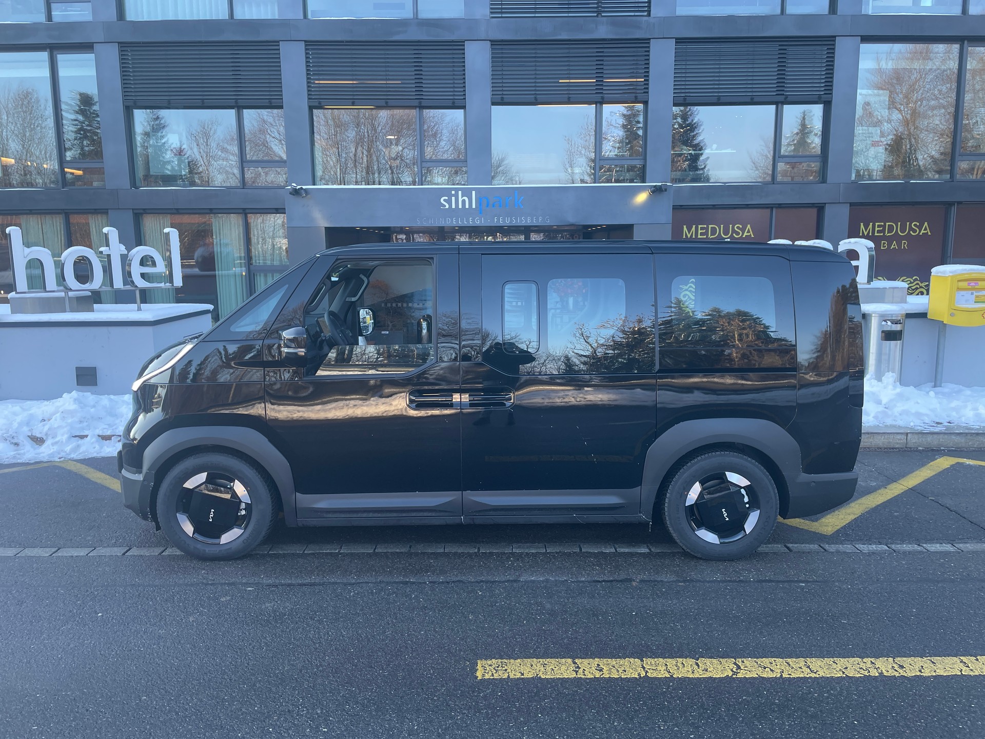 KIA PV5 71.2 kWh Elite-image-8