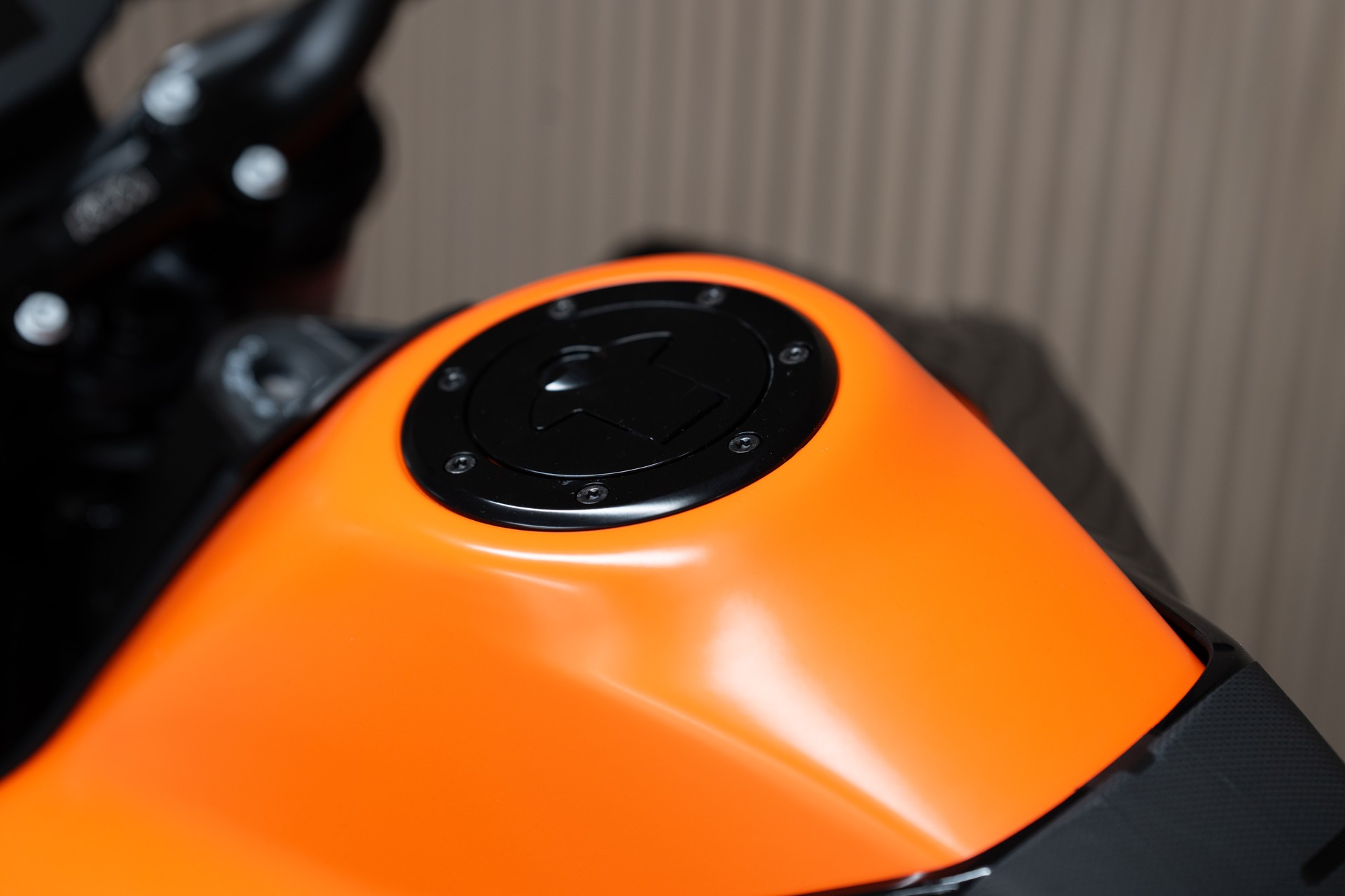 KTM 890 Duke GP-image-3