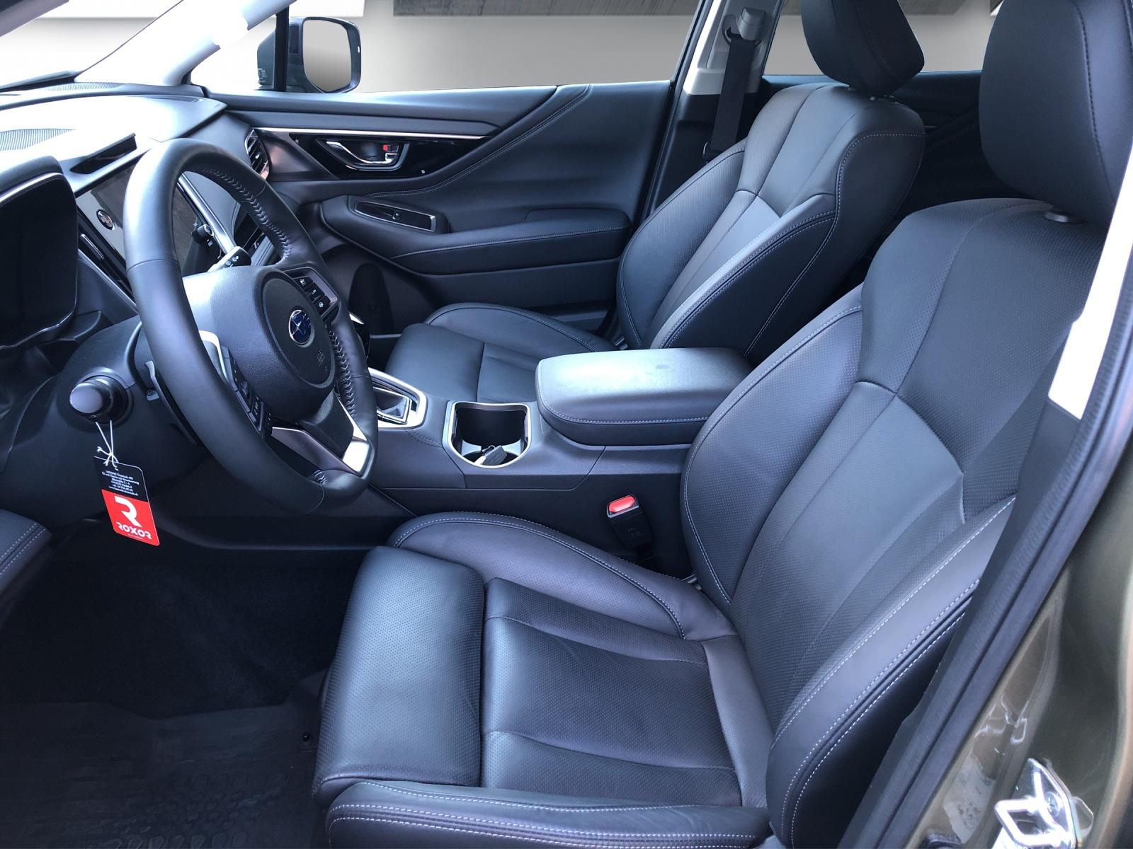 SUBARU Outback 2.5i Luxury-image-8