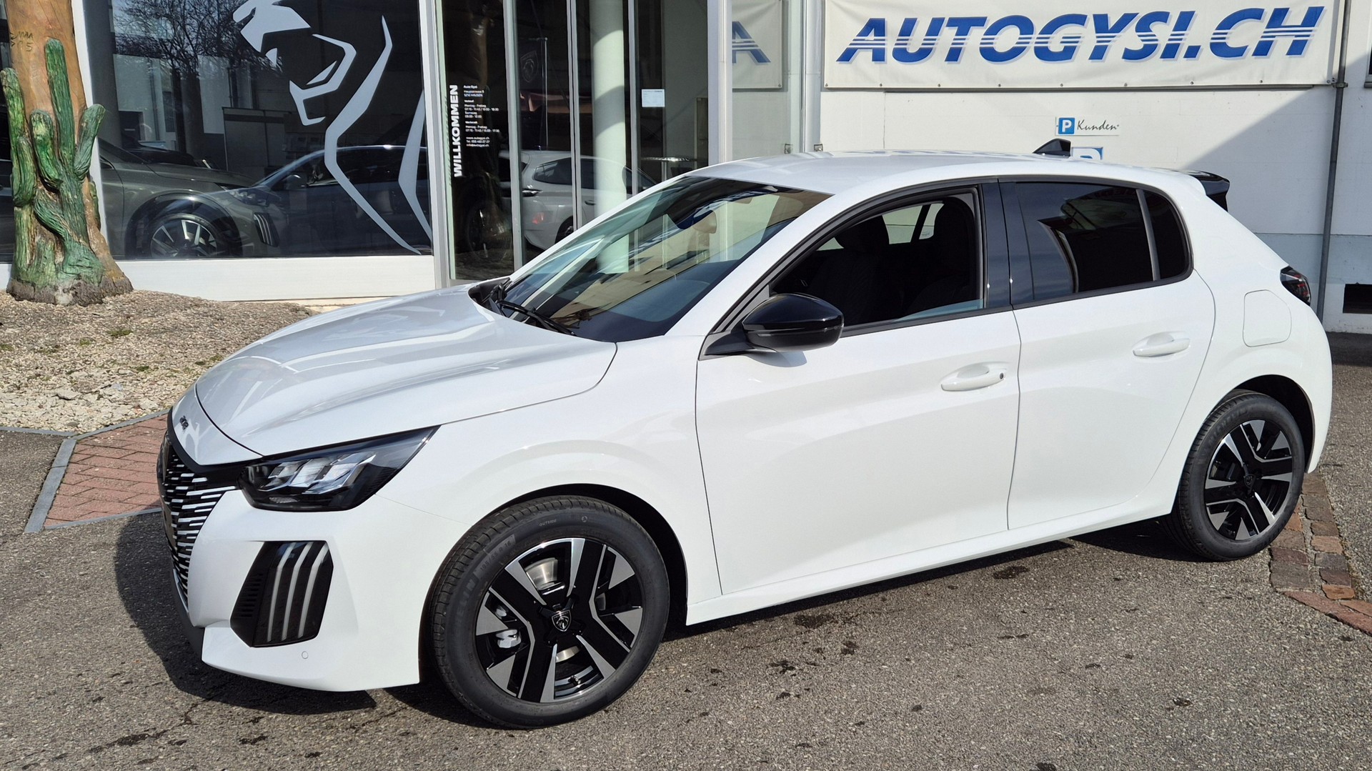 PEUGEOT 208 1.2 MHEV Allure Helvetia (442)-image-9