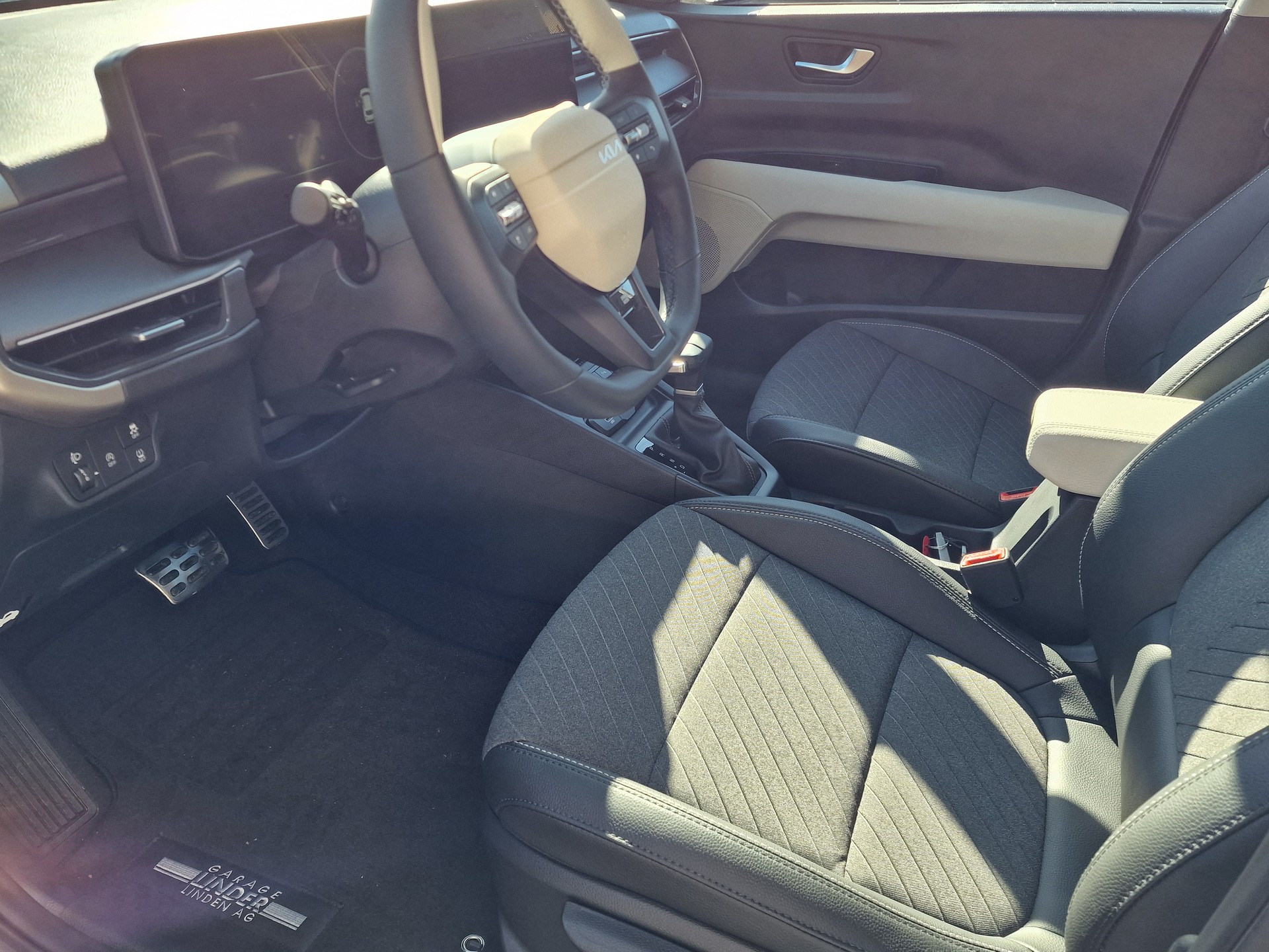 KIA Stonic 1.0 T-GD MHEV GT-Line DCT-image-7