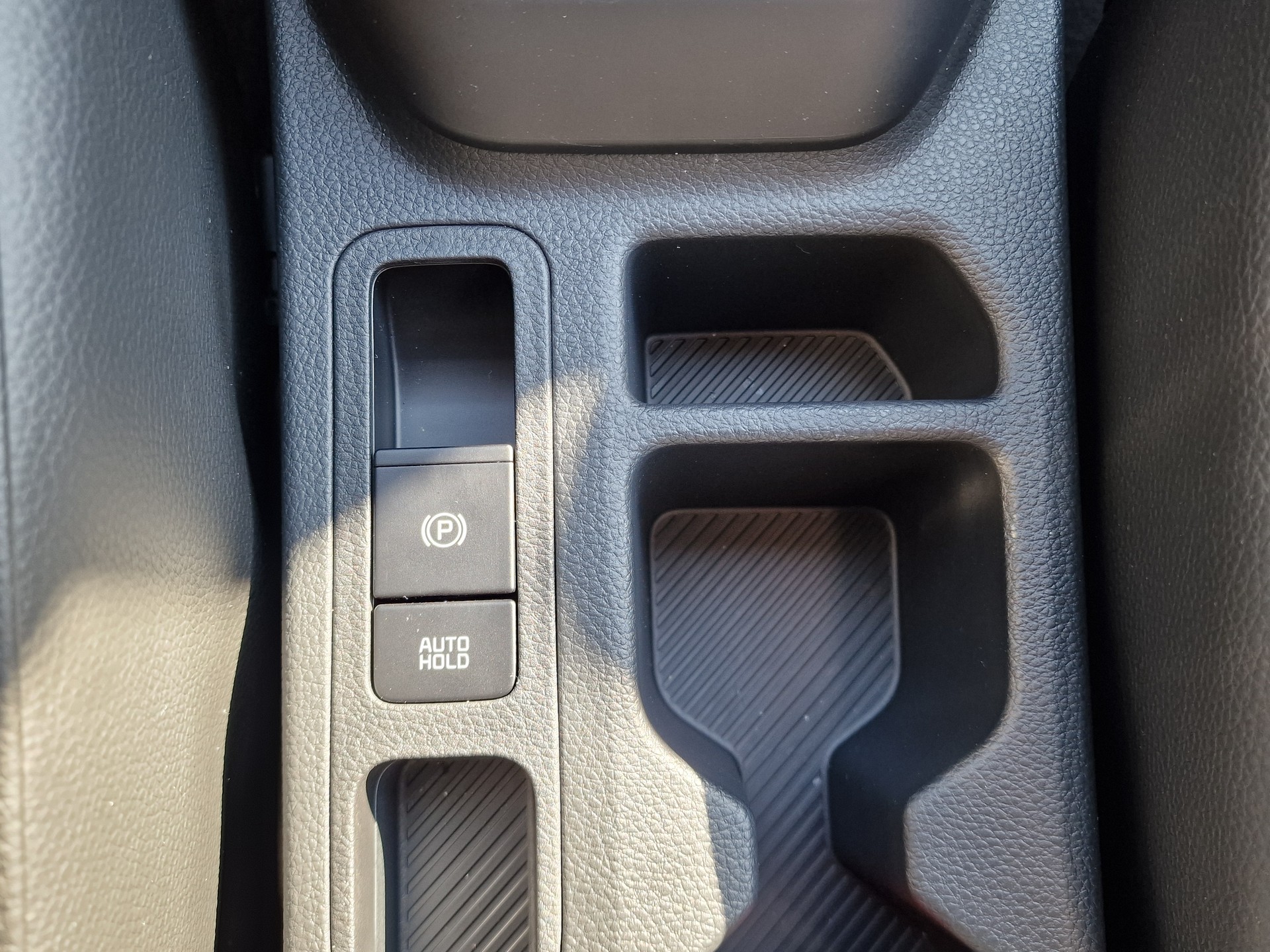 KIA Stonic 1.0 T-GD MHEV GT-Line DCT-image-10