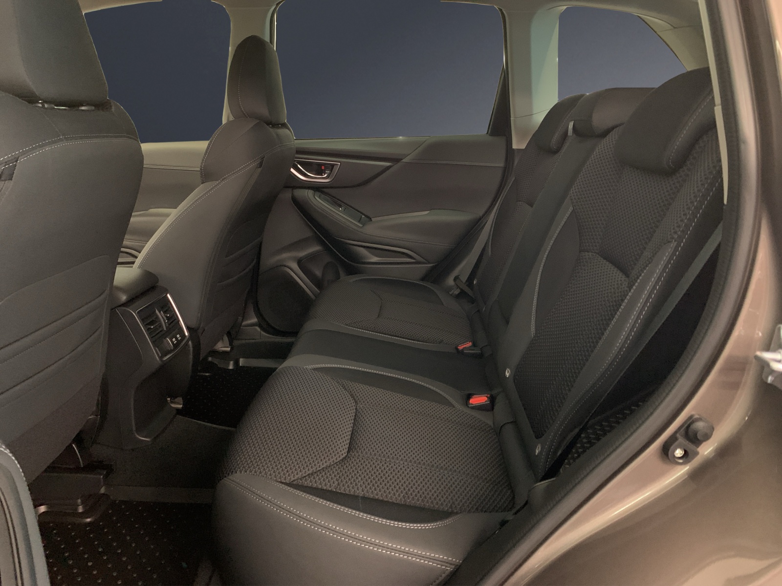 SUBARU Forester 2.0i e SwissPlus-image-10