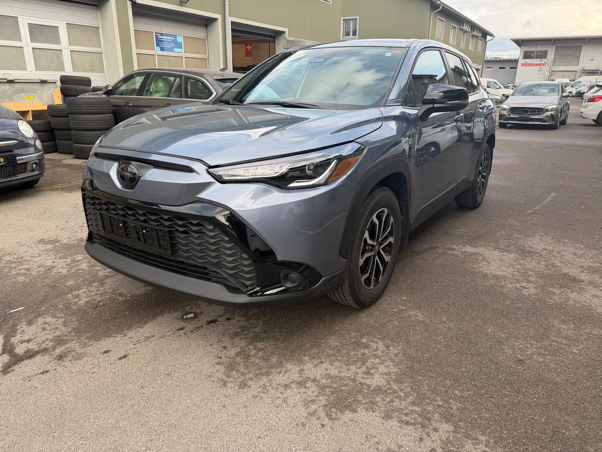 TOYOTA Corolla Cross 2.0 4WD Comfort e-CVT-image-2