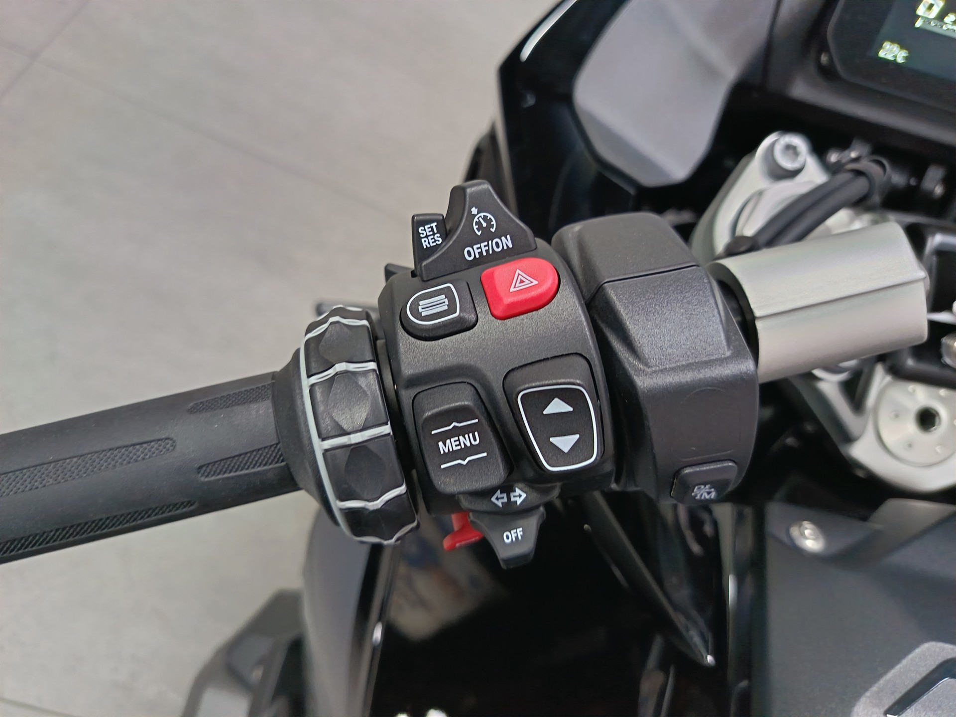BMW R 1300 RS Triple Black-image-7