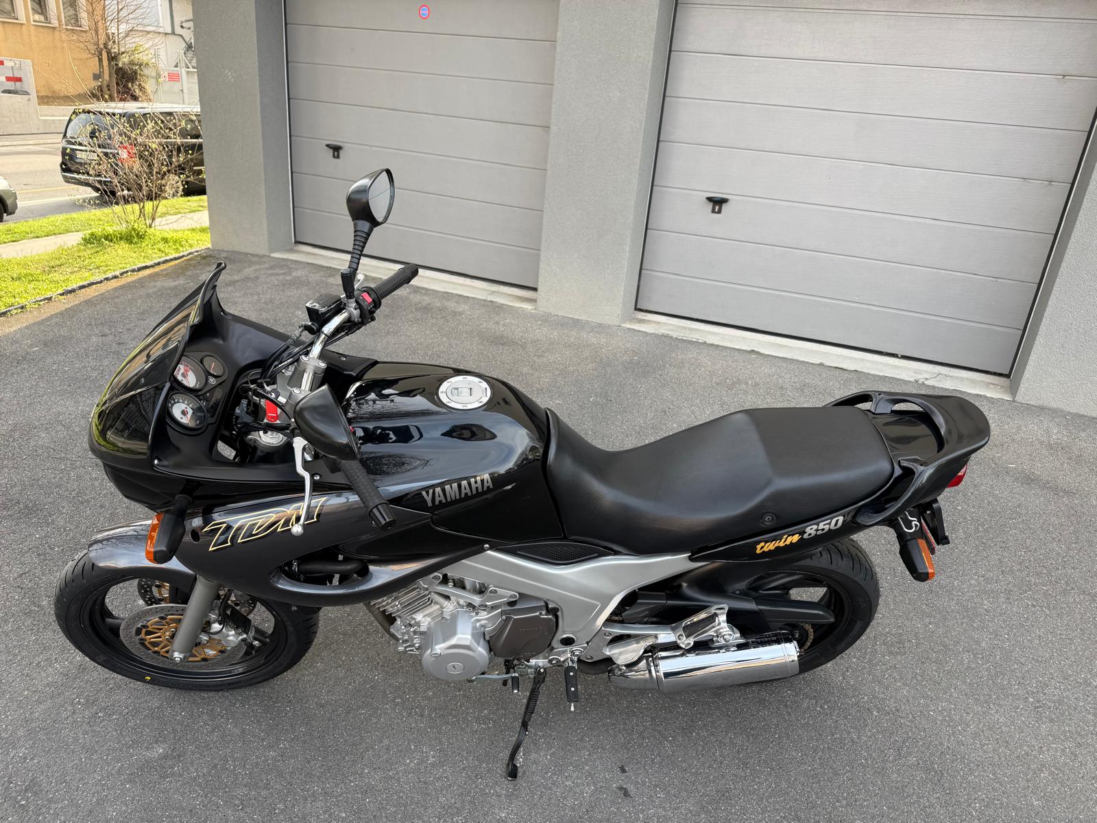 YAMAHA TDM 850-image-7