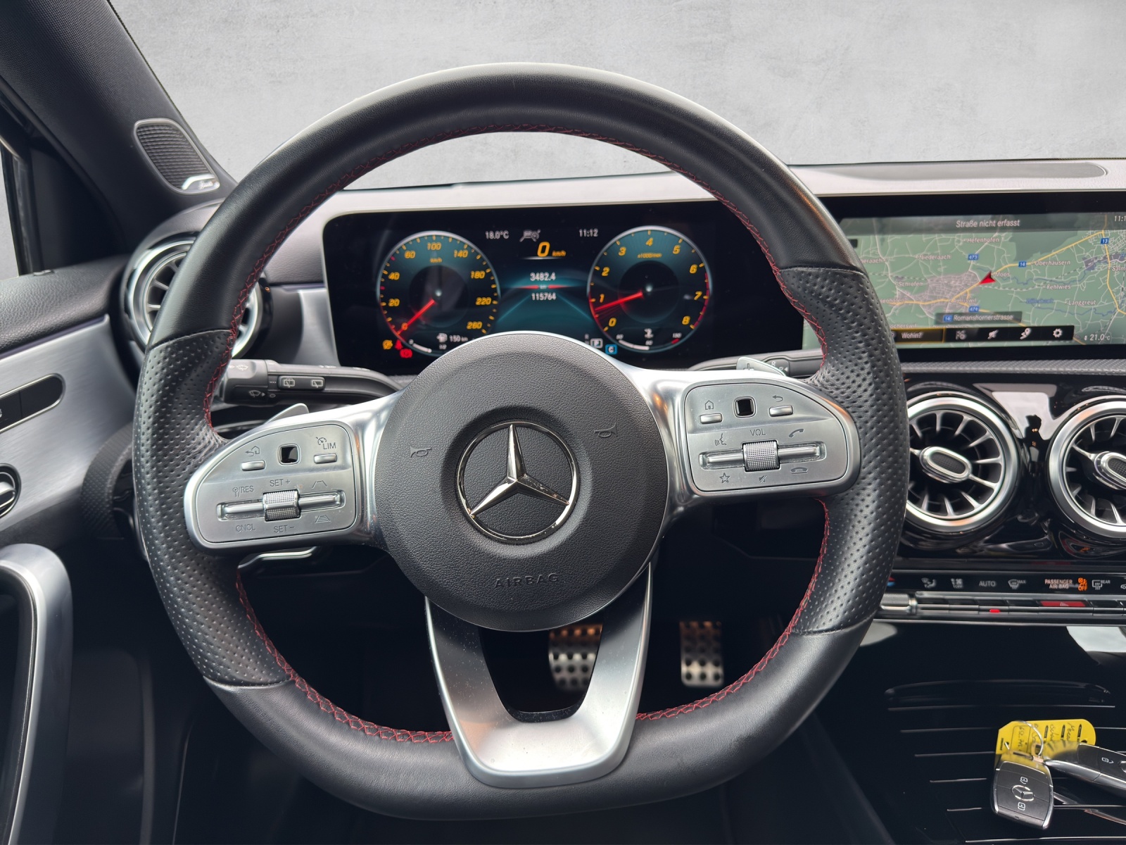 MERCEDES-BENZ A 250 AMG Line 7G-DCT-image-13