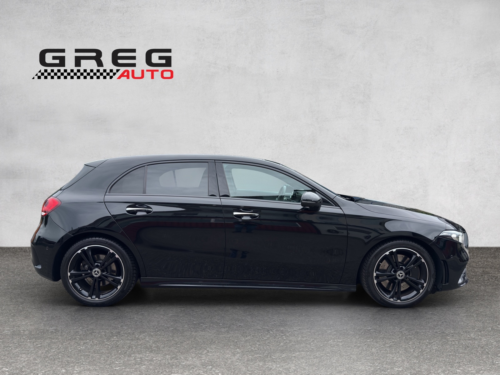 MERCEDES-BENZ A 250 AMG Line 7G-DCT-image-4