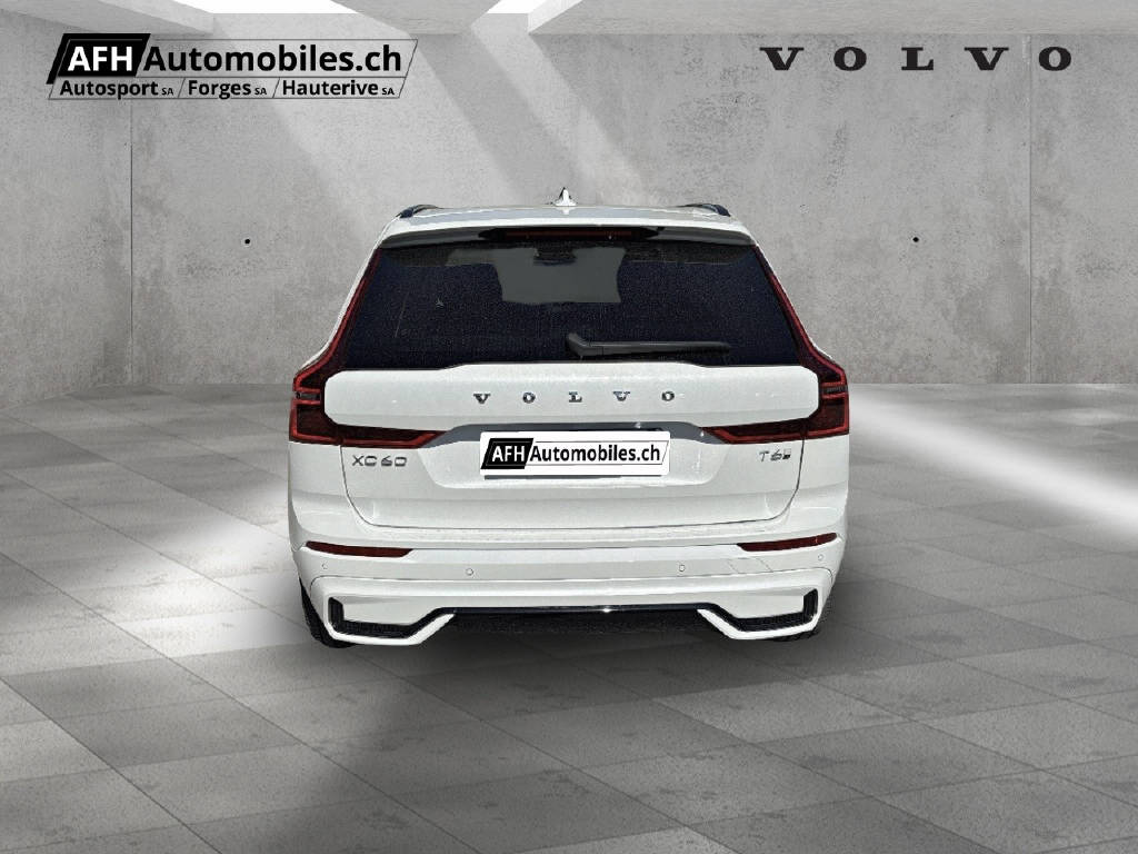 VOLVO XC60 2.0 T6 TE Plus Dark eAWD-showroom-element-3