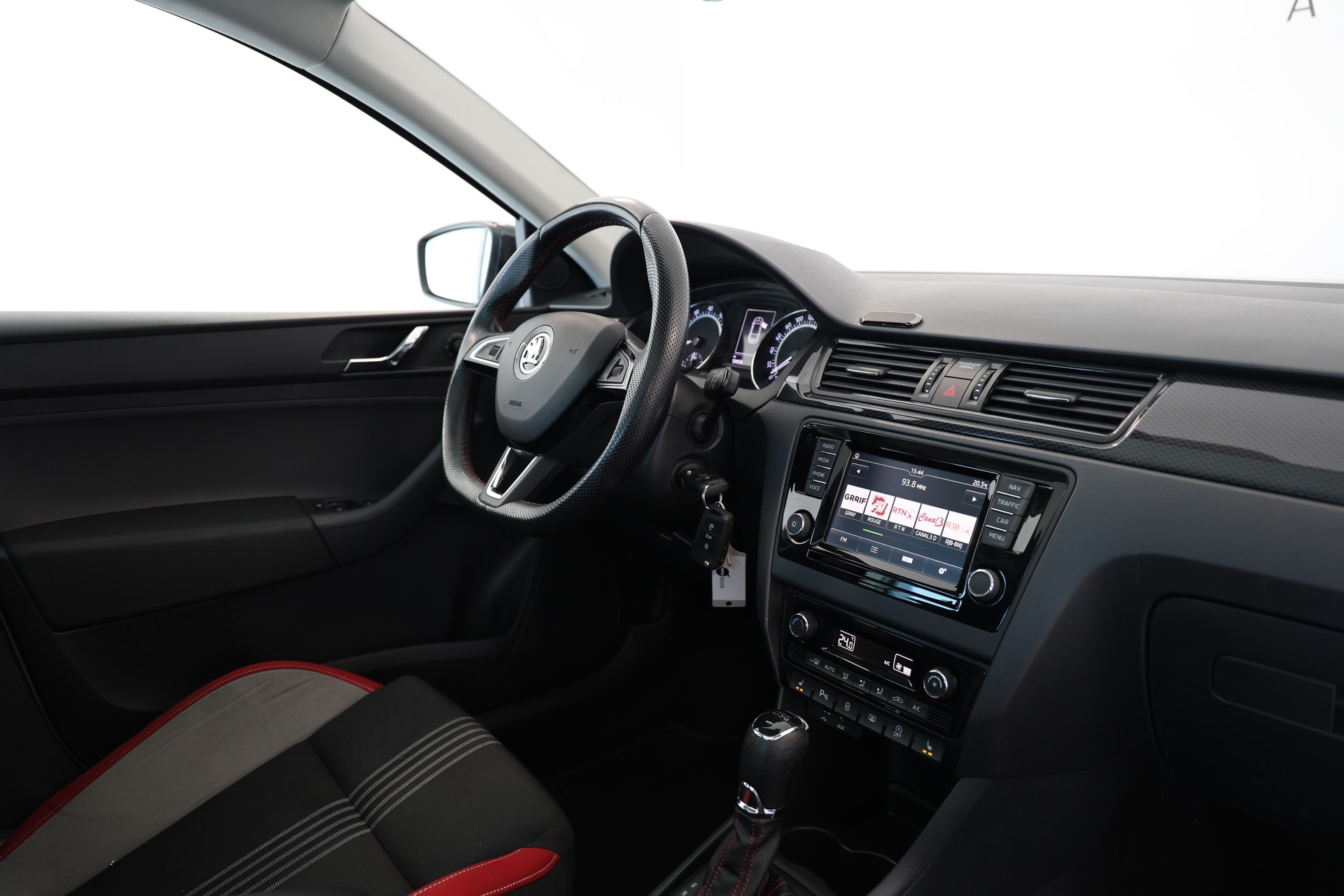 SKODA Rapid Spaceback 1.4 TSI Monte Carlo DSG-image-12