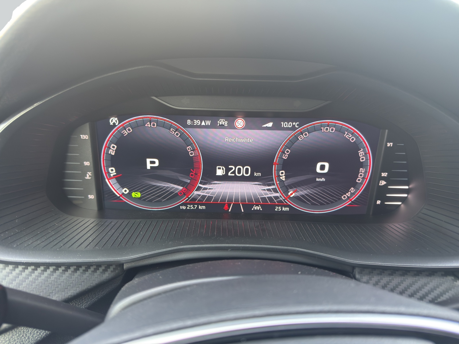 SKODA Kamiq 1.5 TSI Monte Carlo DSG-image-4