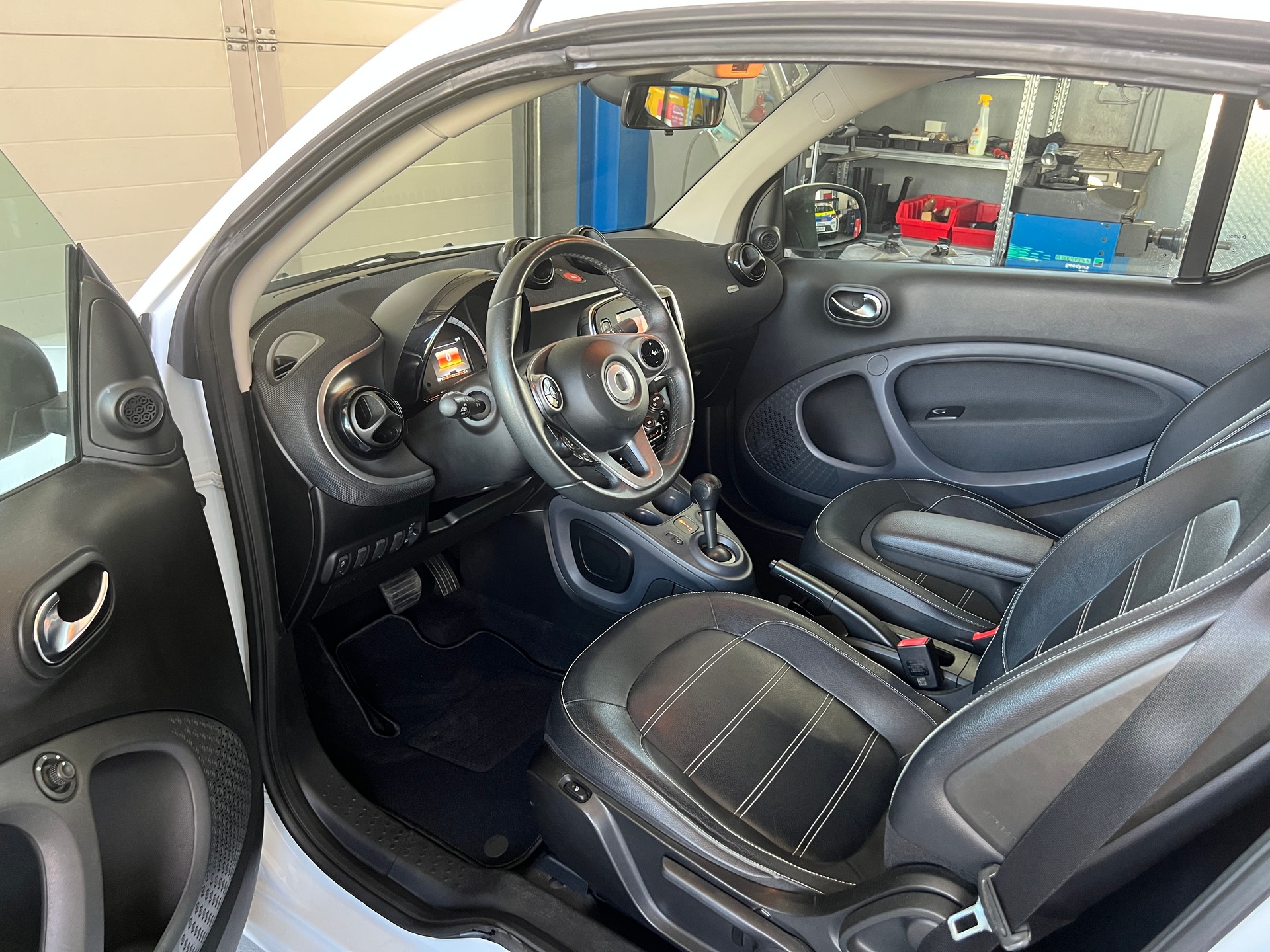 SMART fortwo prime twinmatic-image-6