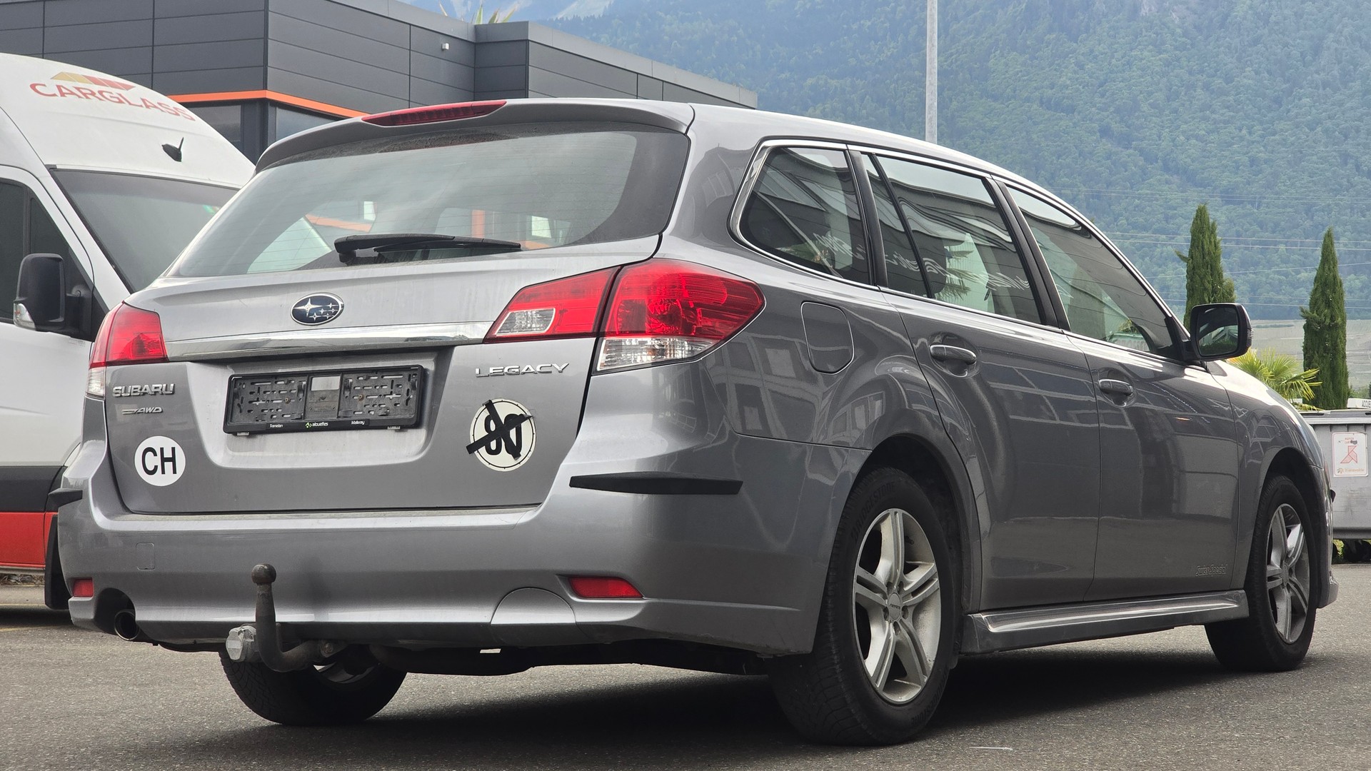 SUBARU Legacy 2.0i Swiss AWD-image-5