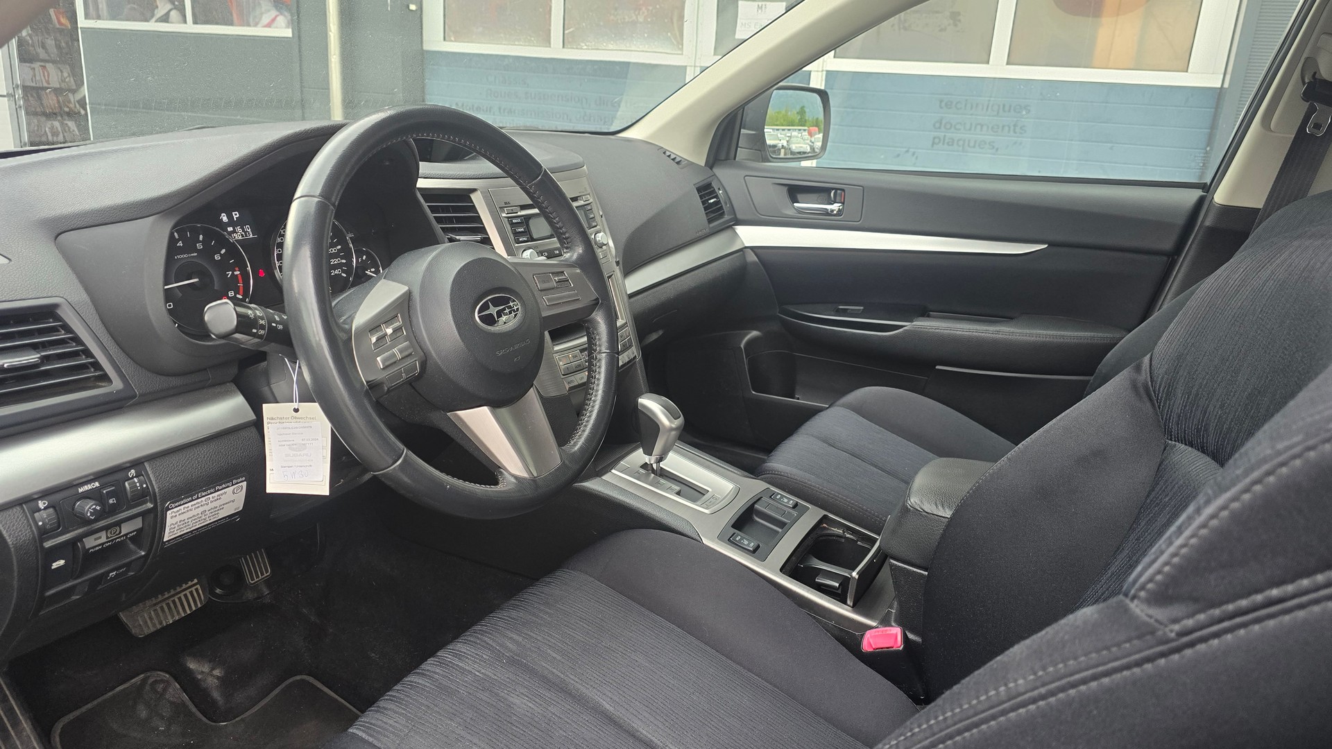 SUBARU Legacy 2.0i Swiss AWD-image-8