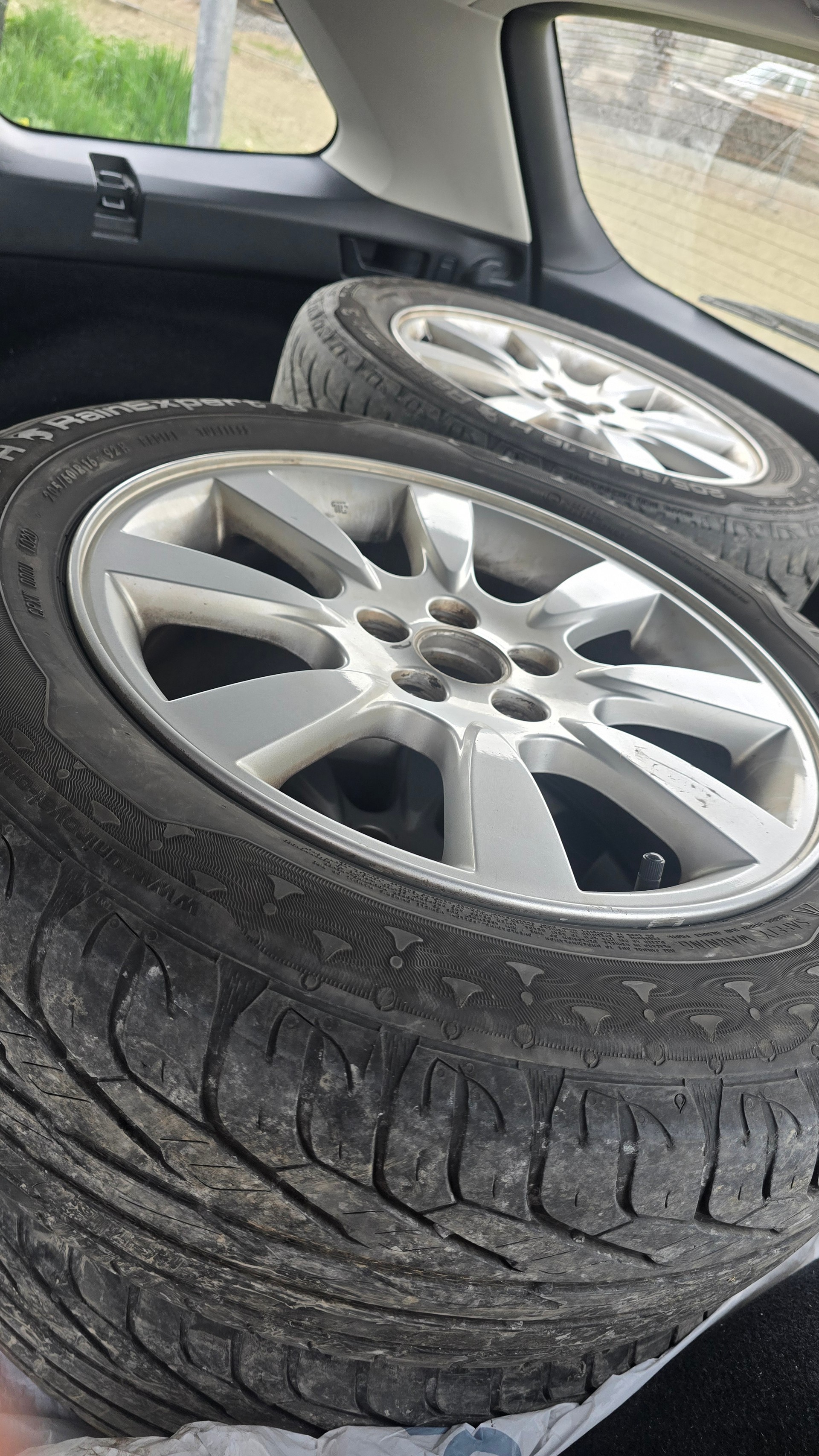 SUBARU Legacy 2.0i Swiss AWD-image-13