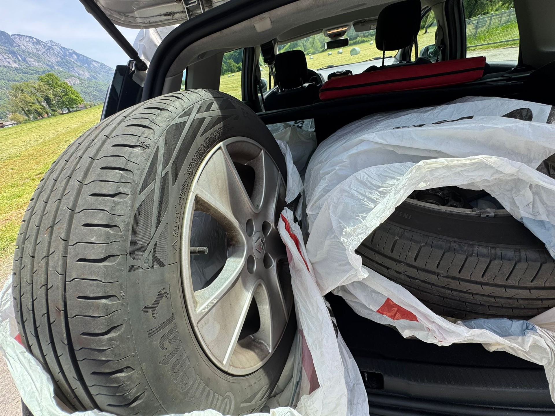 RENAULT Clio Grandtour 0.9 12V Dynamique-image-8