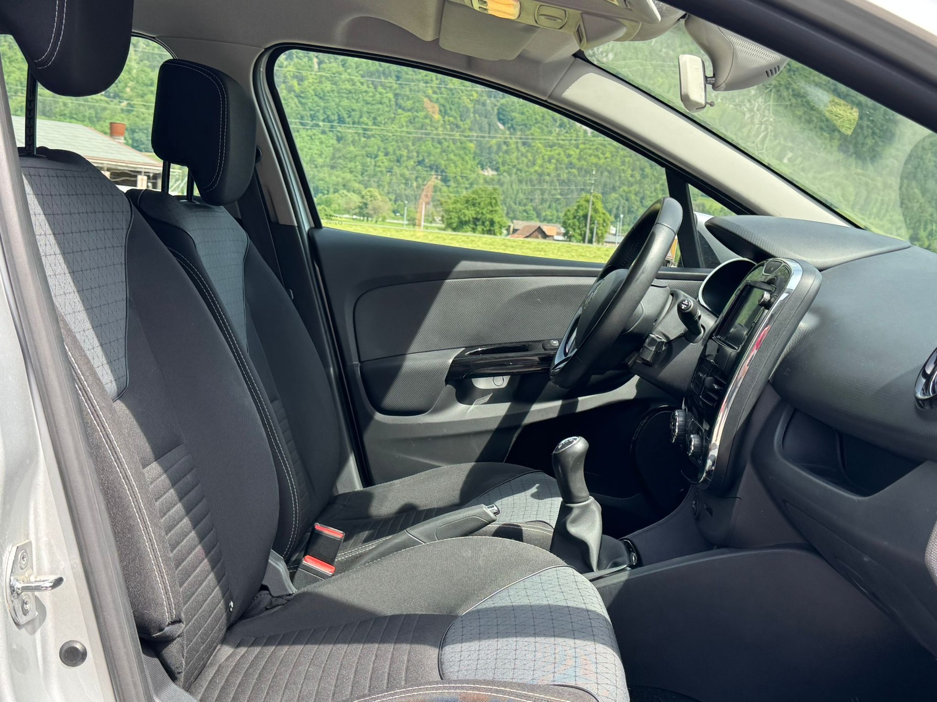 RENAULT Clio Grandtour 0.9 12V Dynamique-image-13