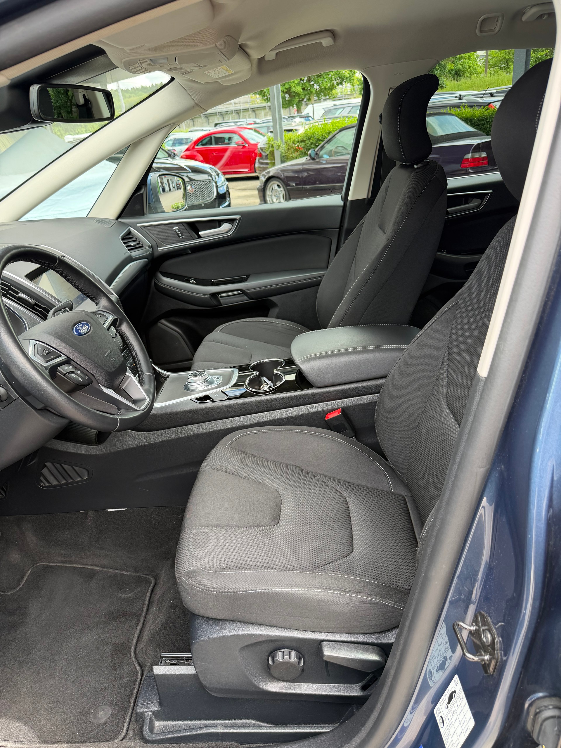 FORD S-Max 2.0 TDCi Titanium AWD Automatic-image-8