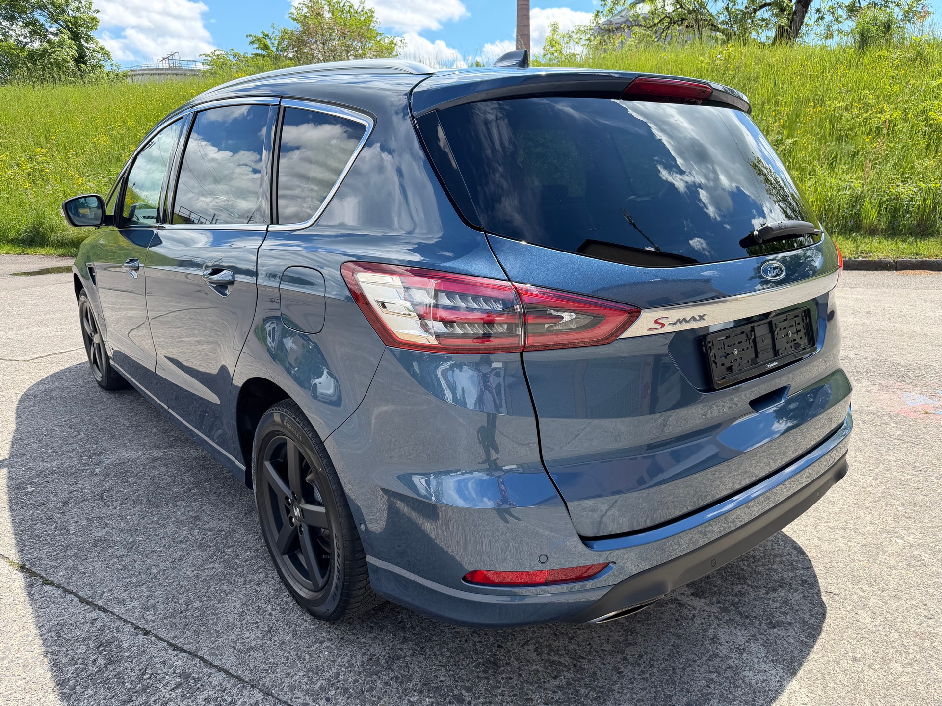 FORD S-Max 2.0 TDCi Titanium AWD Automatic-image-2